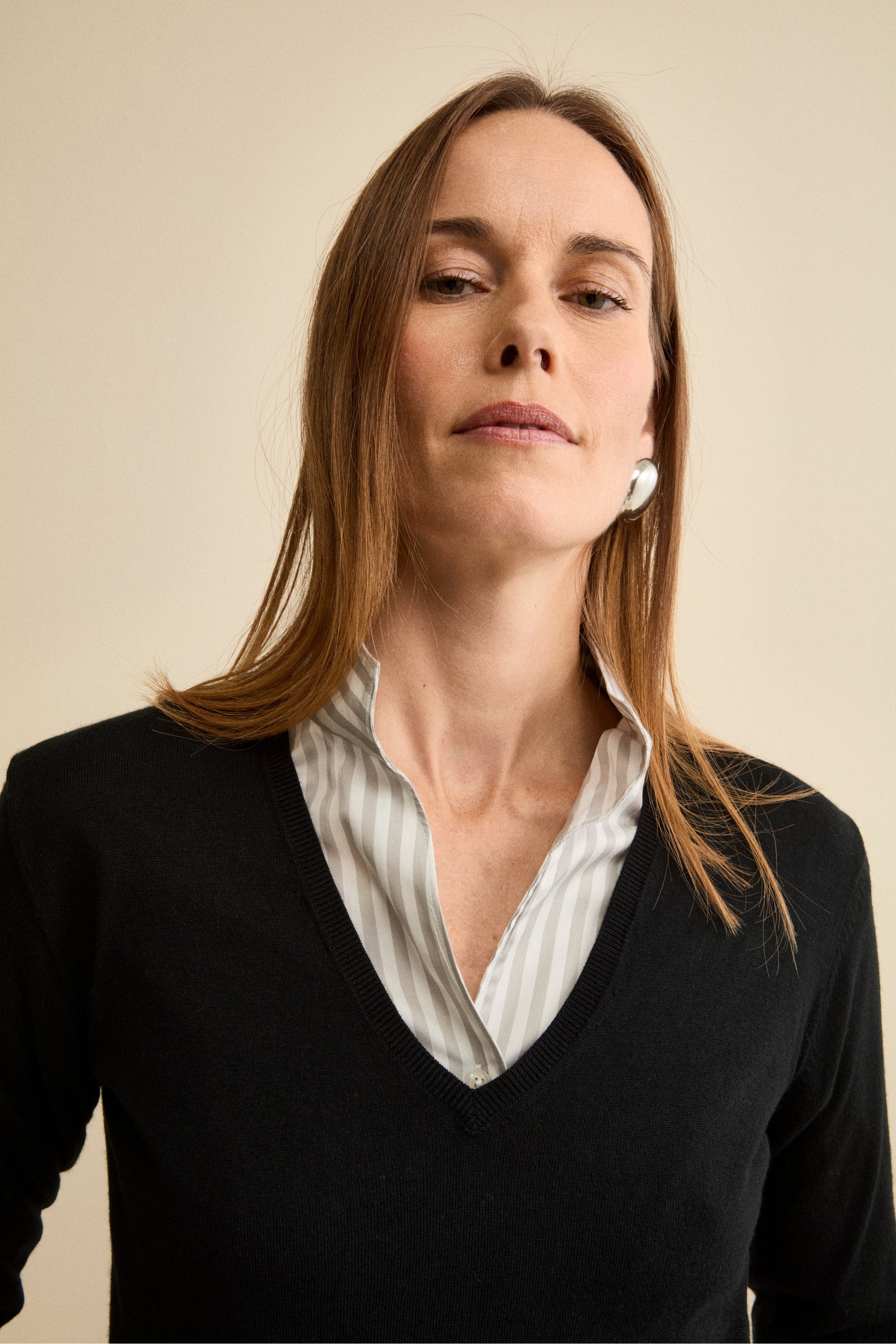 Extrafine Silk and Cashmere V-Neck Sweater - BLACK