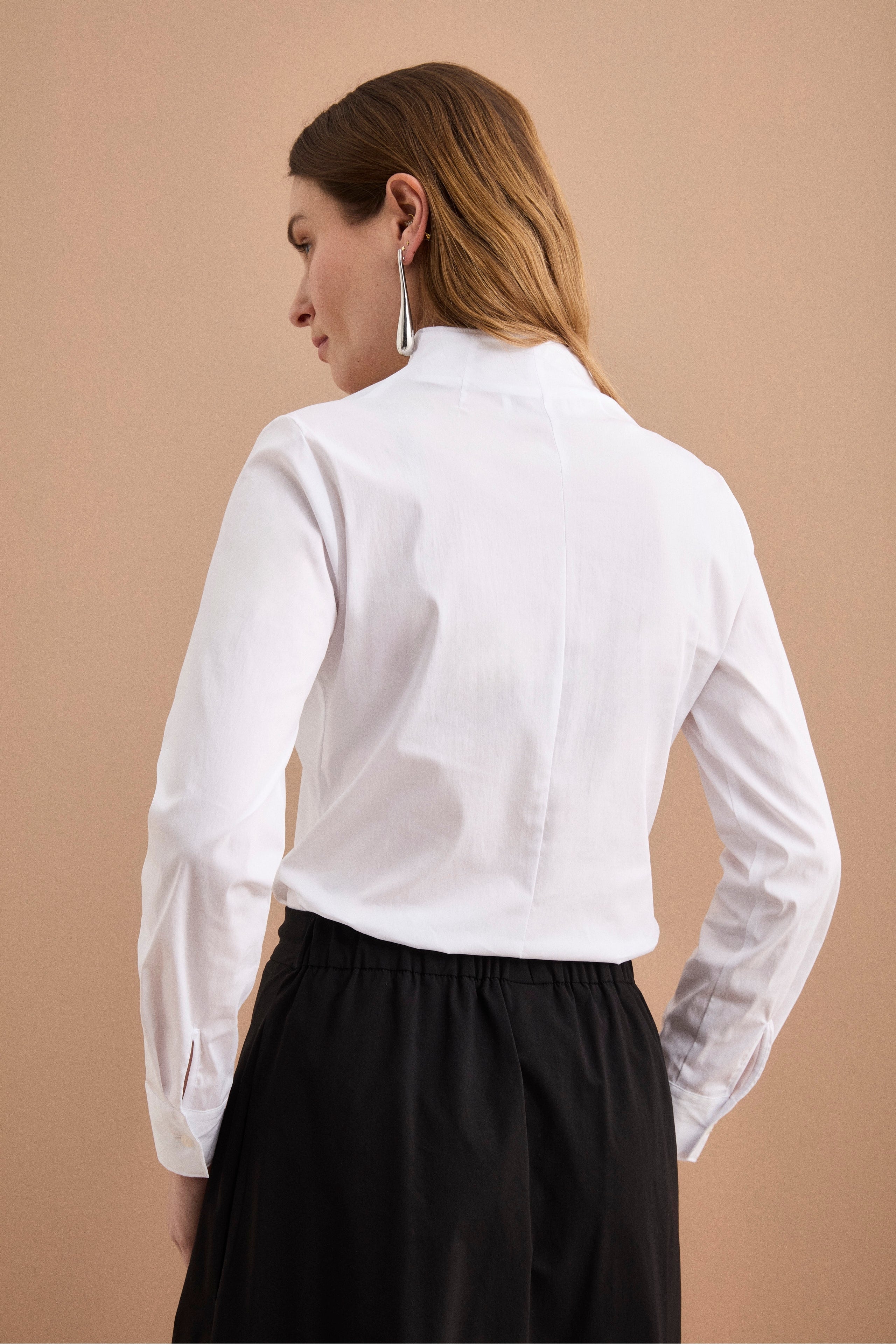 Slim Fit Hemd mit hohem Kragen - WEISS