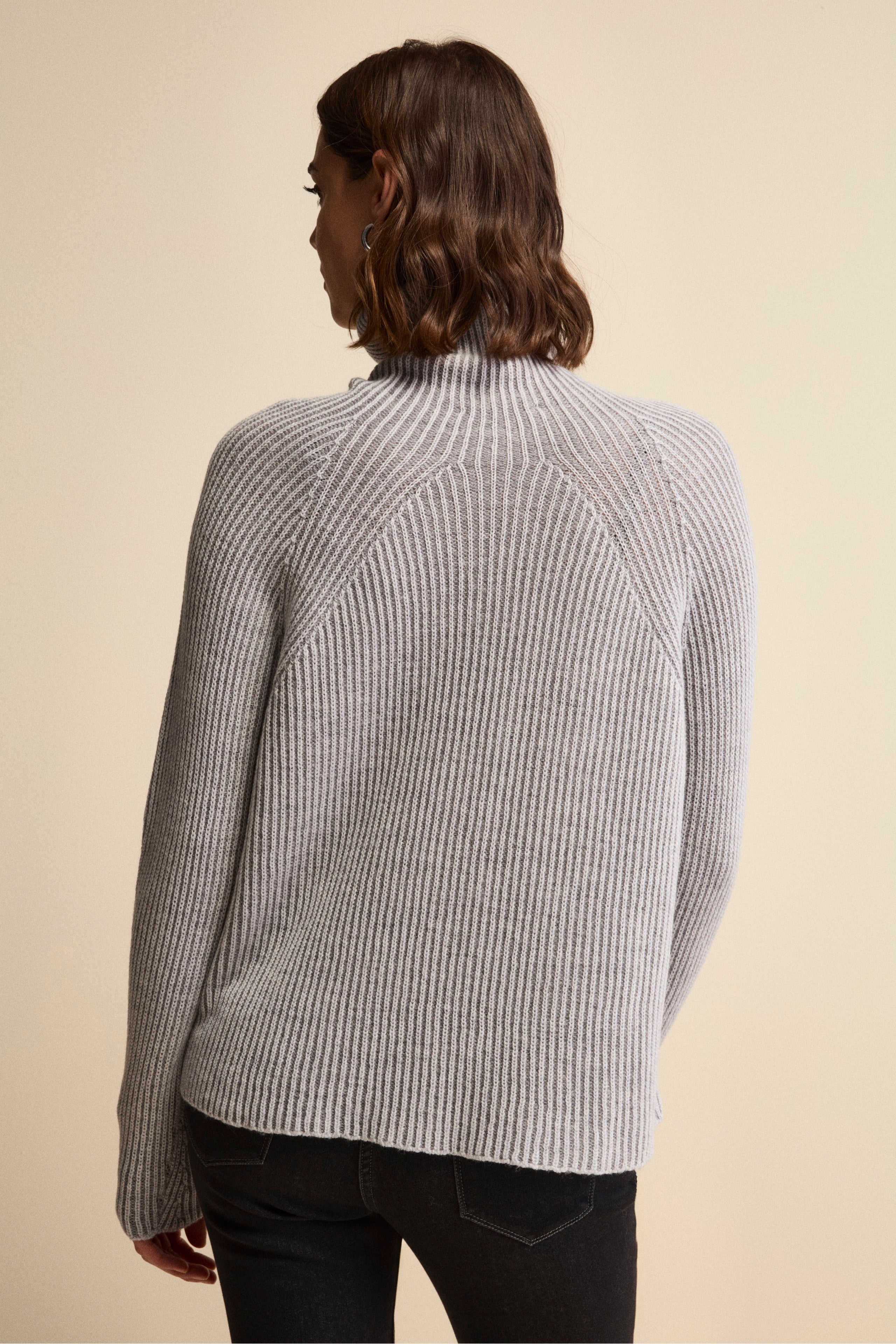 Raglan Ribbed Turtleneck in Merino Wool (English Rib) - Grey pattern
