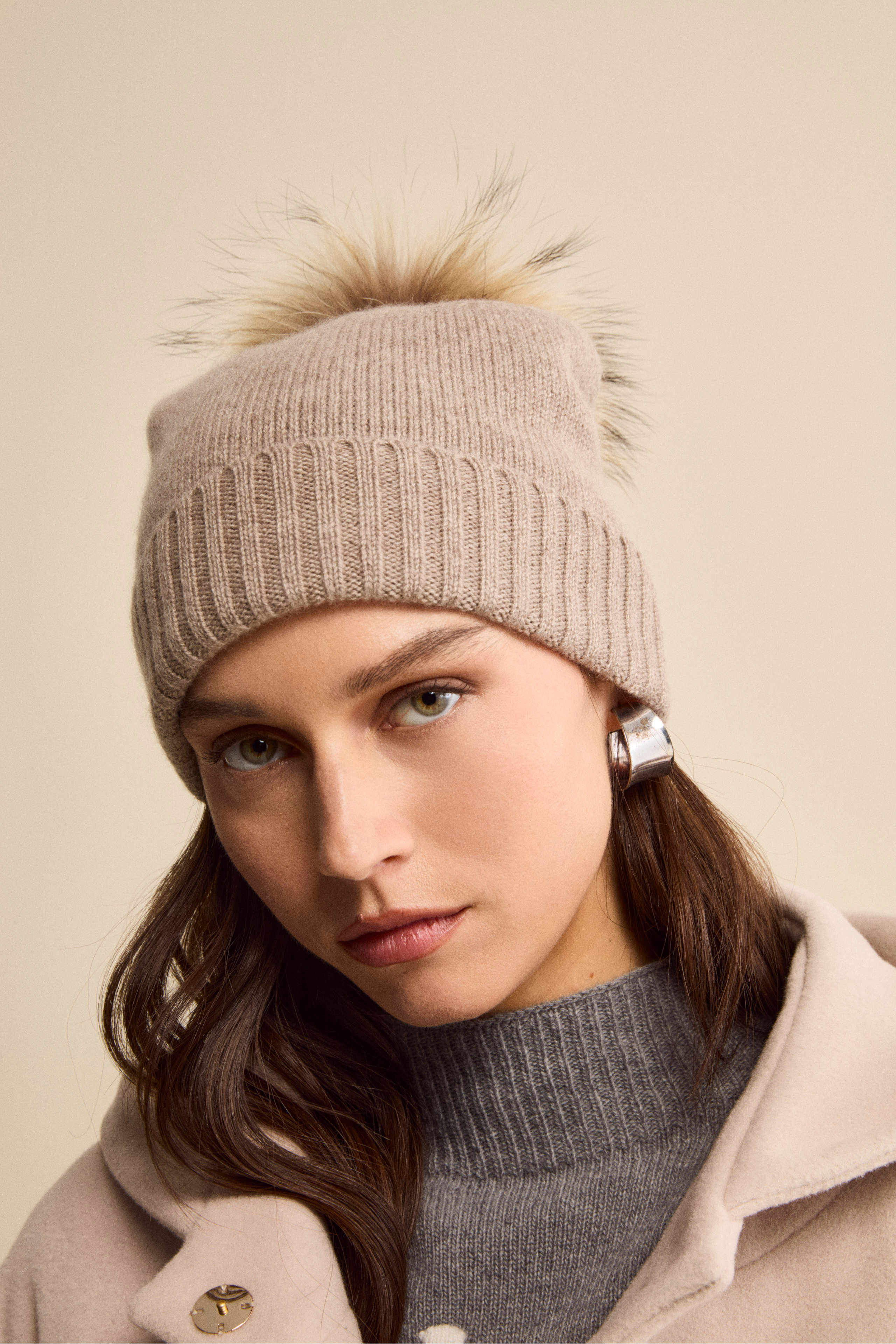 Cashmere Beanie with Pom-Pom - SAND