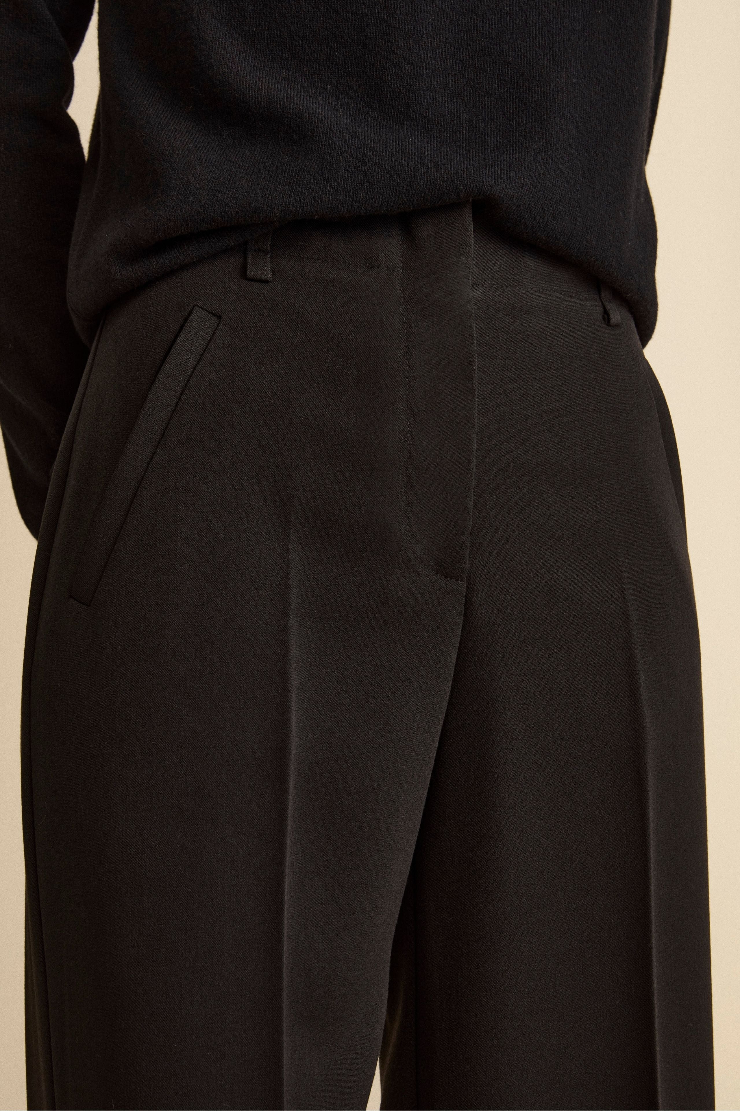 Pleated palazzo trousers - BLACK