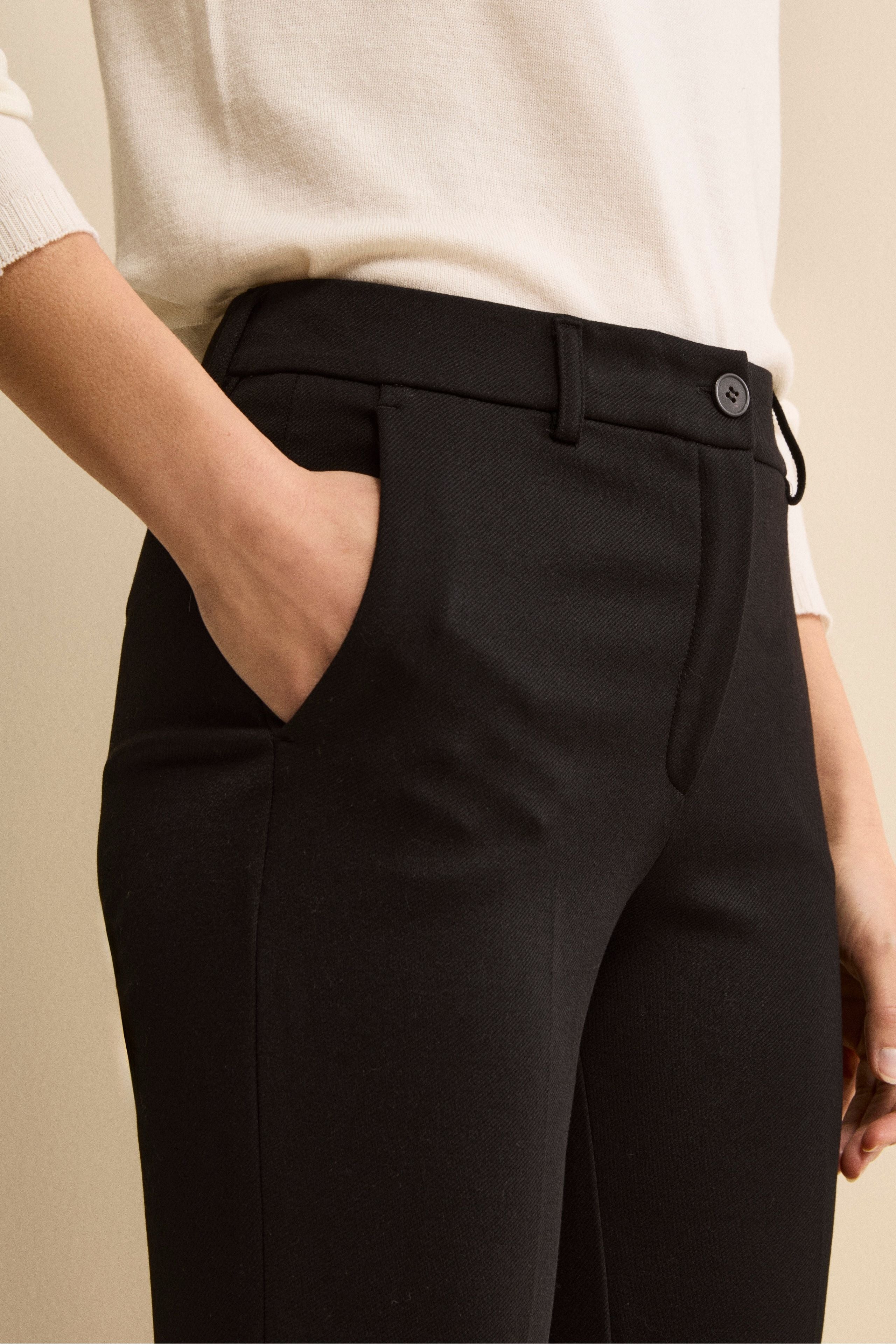 Mid Flare Trousers in Tricotina - BLACK