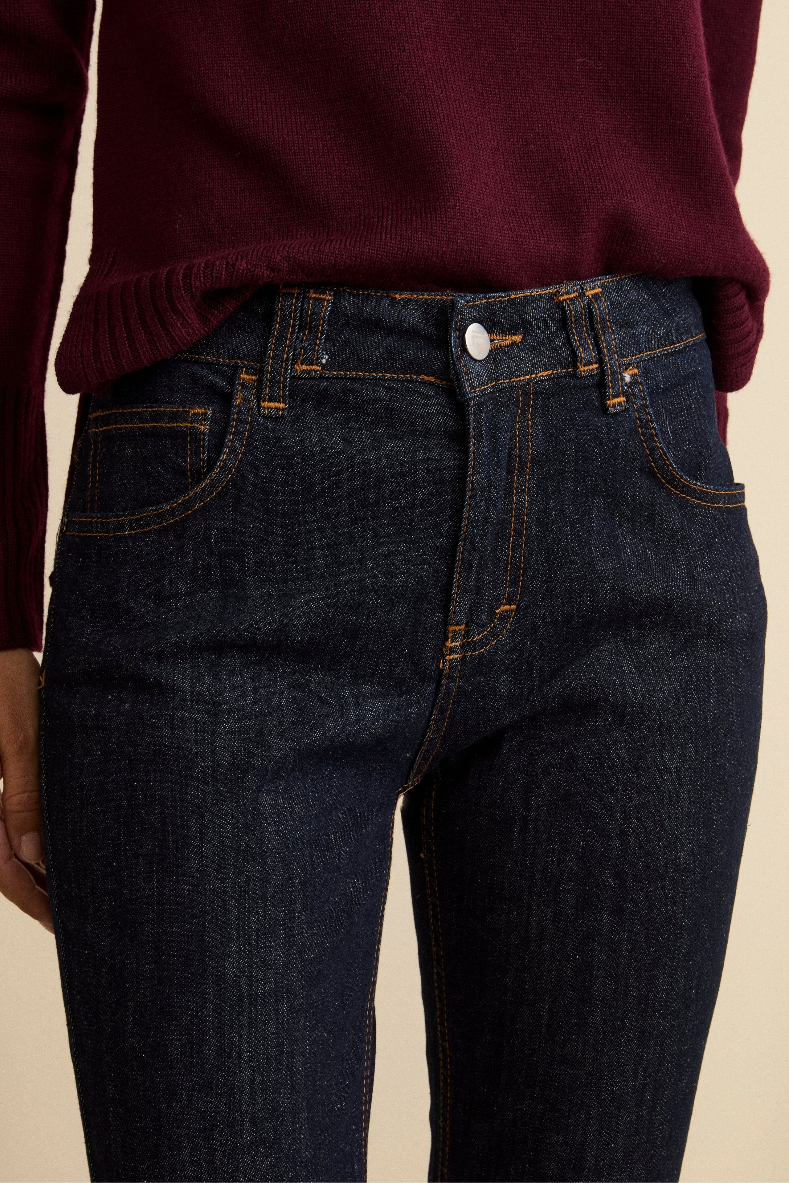 Regular-Fit-Jeans mit Mid-Flare aus Baumwolle - DENIM