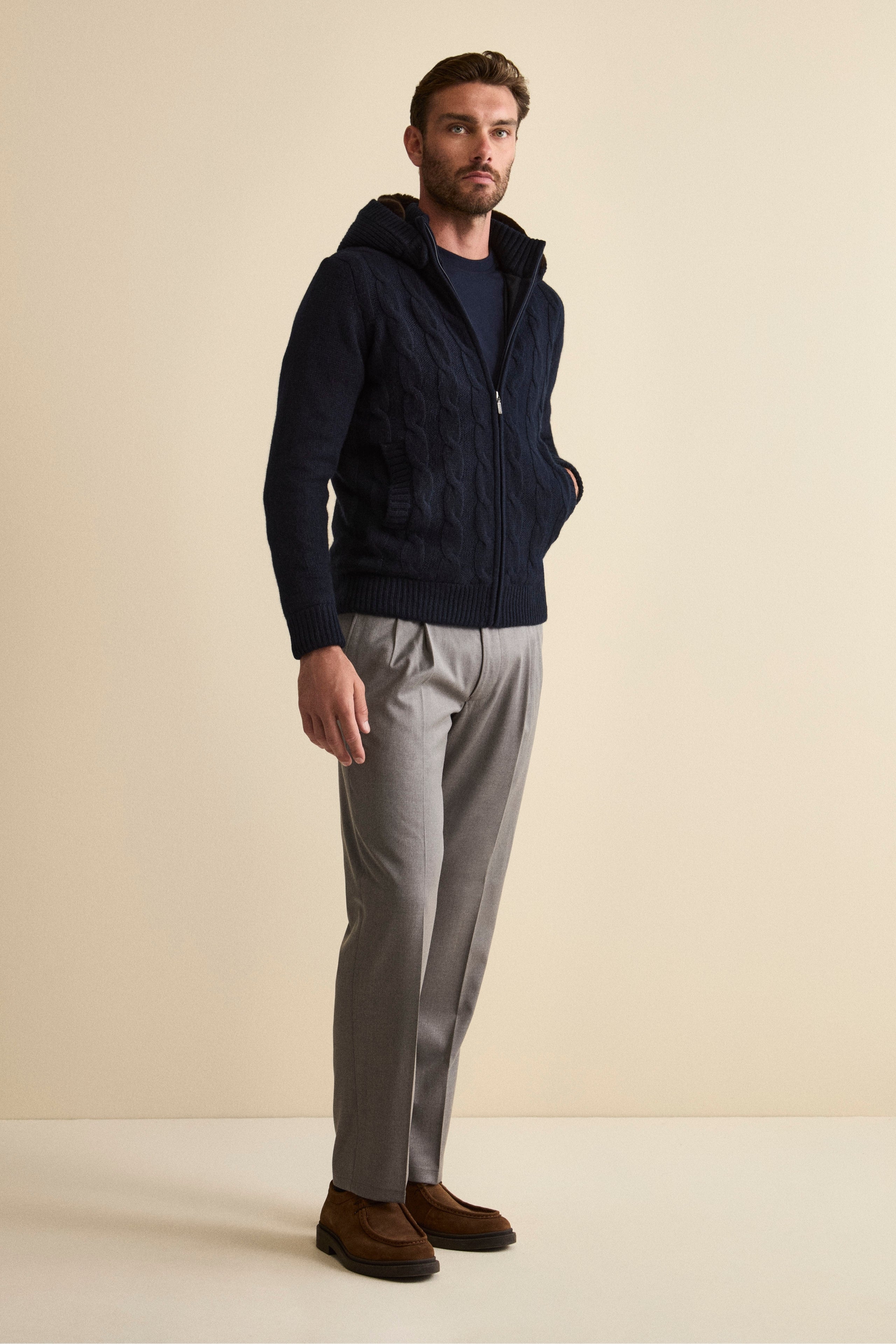 Pleated Wide-Leg Trousers in Wool Blend - Grey melange