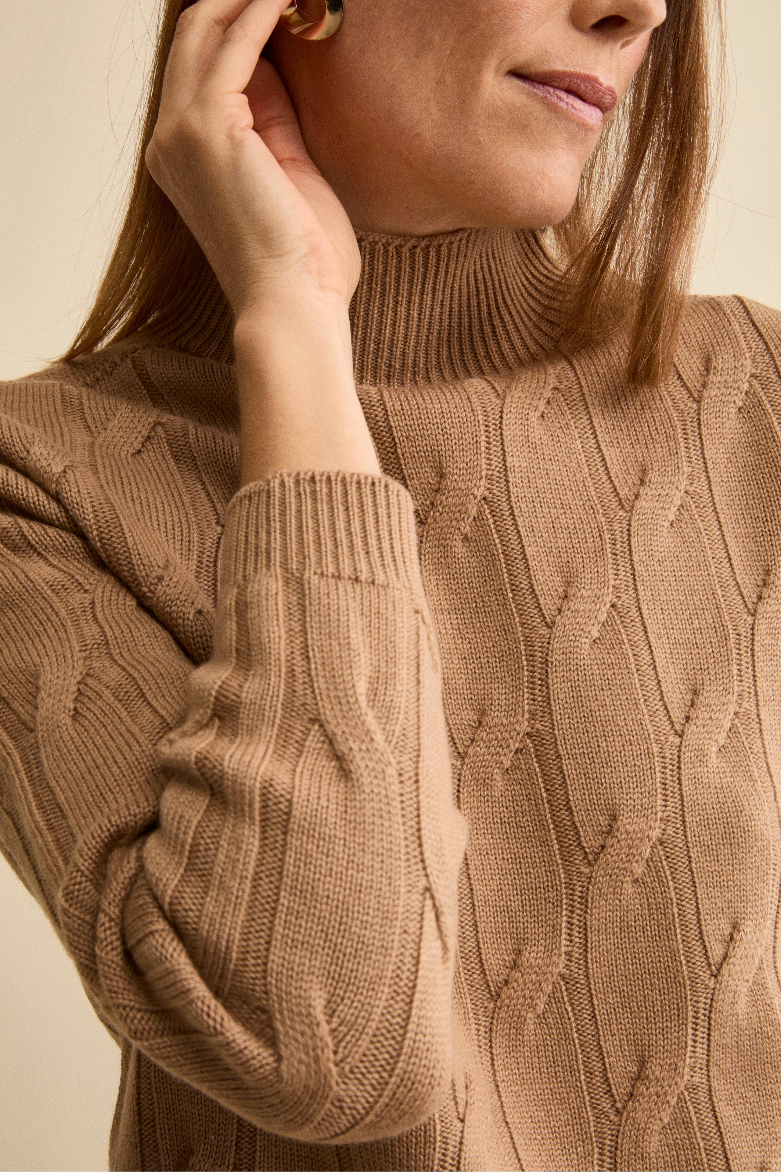 Cable-Knit Mock-Neck in Merino Wool - Camel