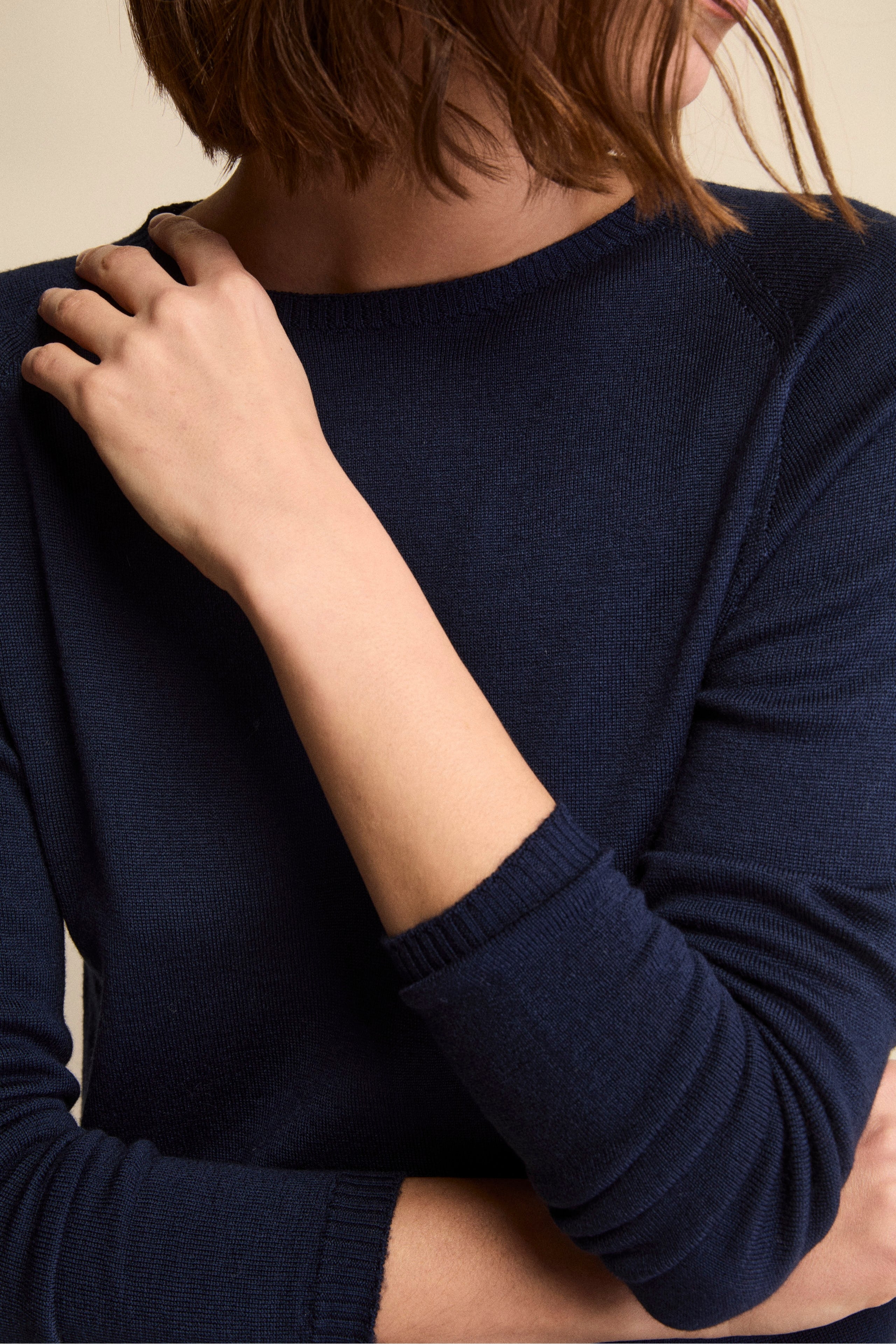 Merino Wool Crewneck with Ribbed Edges - Navy blue