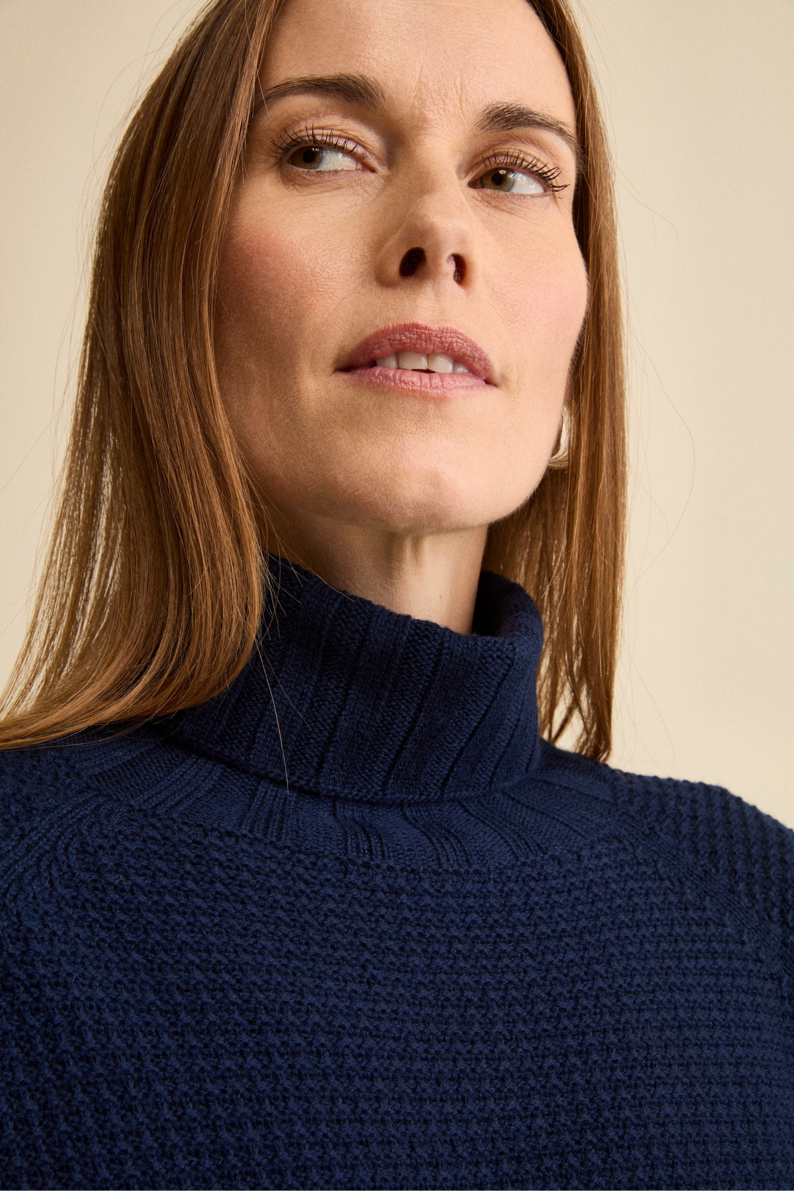 Soft Textured Merino Wool Turtleneck - Navy blue