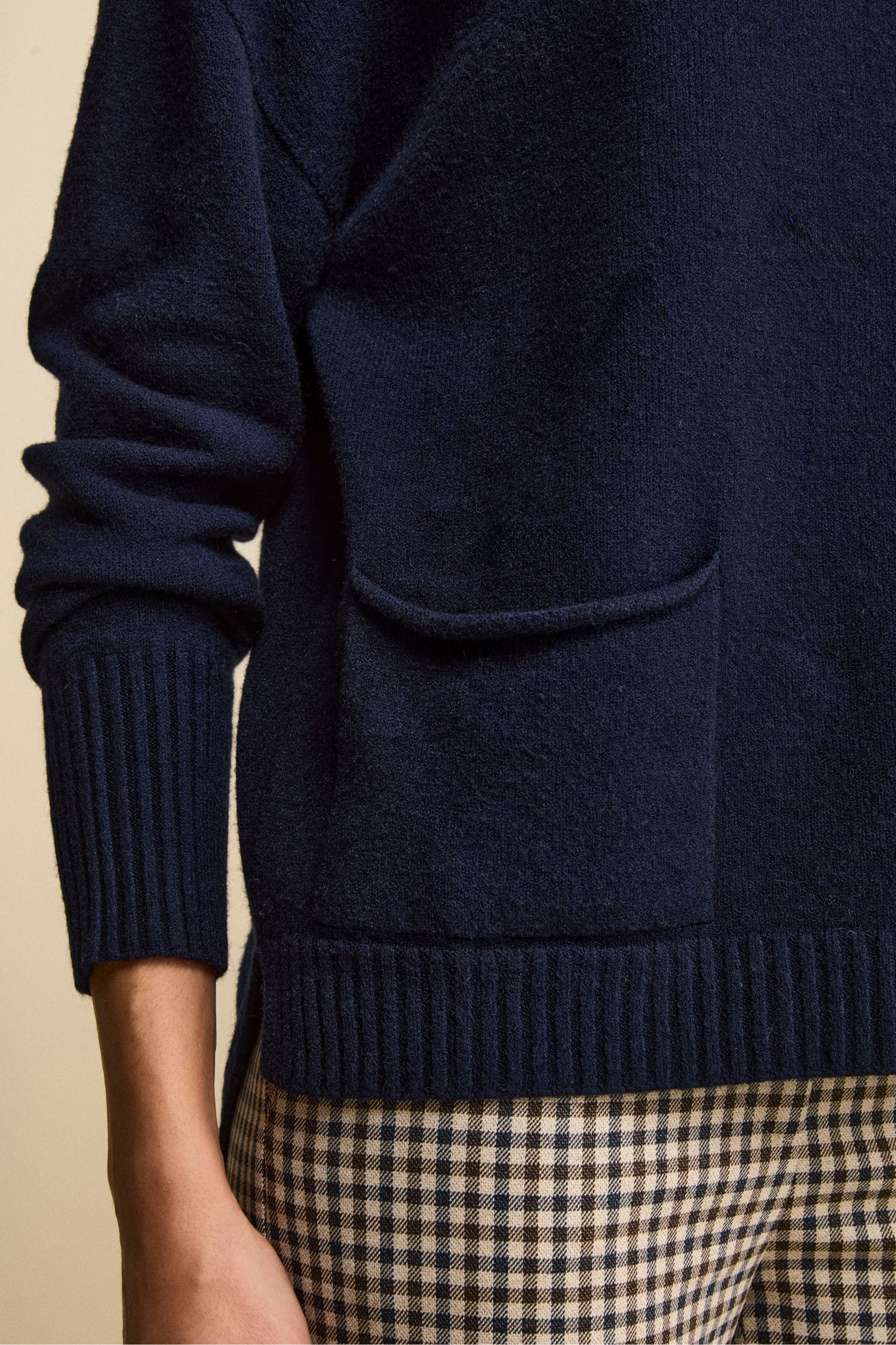 Soft Crewneck Sweater with Pockets - BLUE