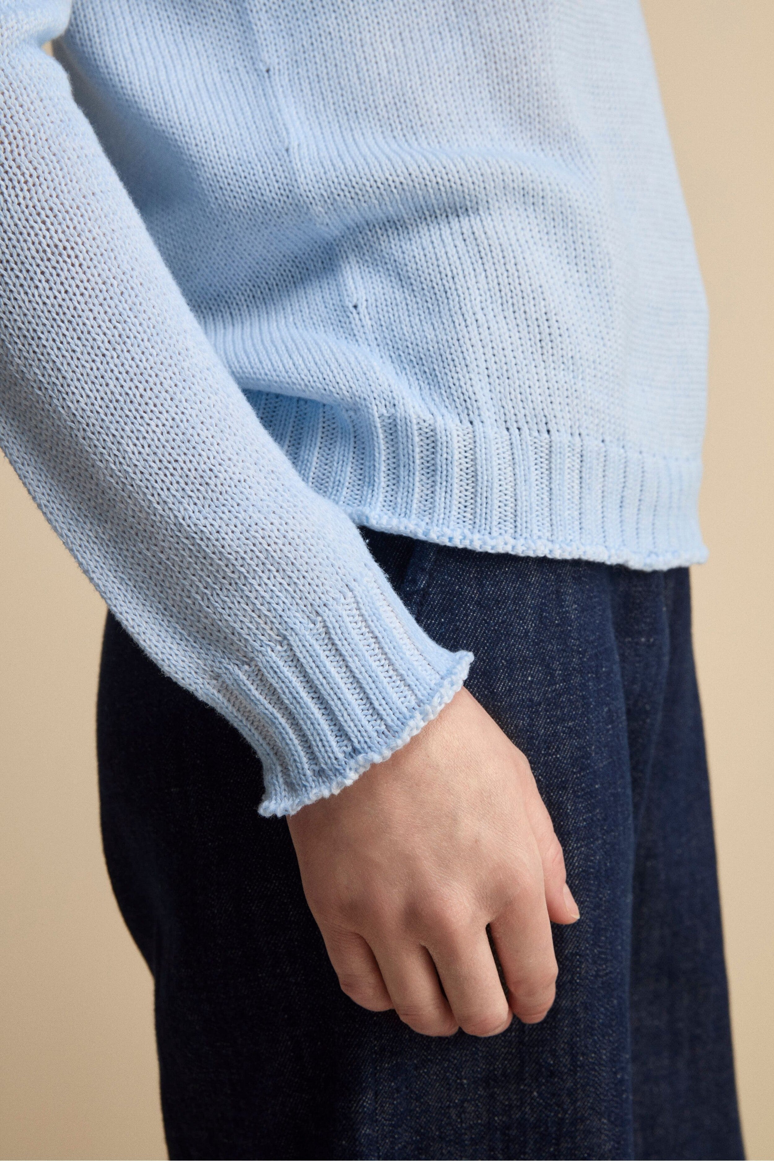 Maglia Morbida Scollo a V in Cotone - CELESTE