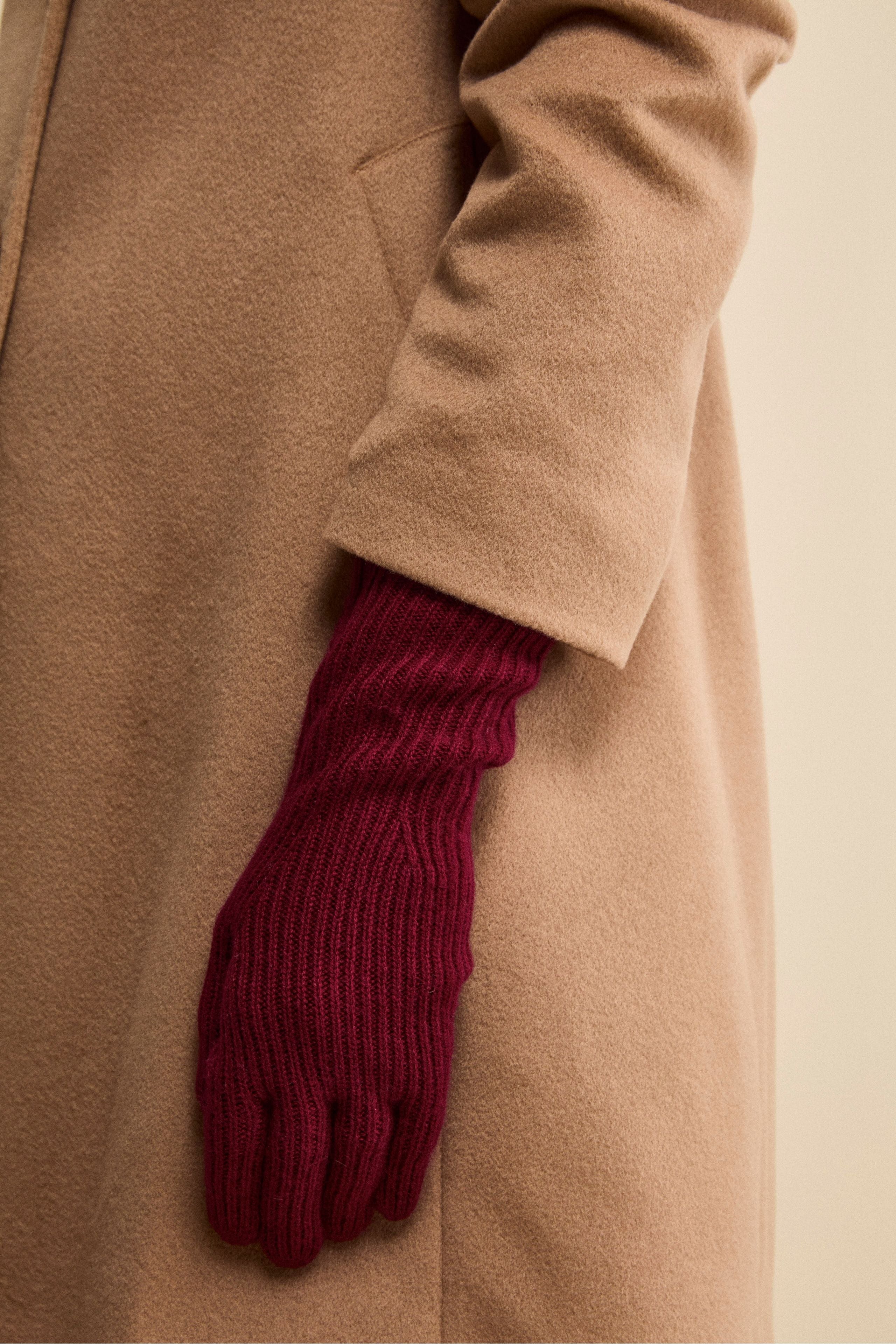 Ribbed Wool and Cashmere Glove - Wine red