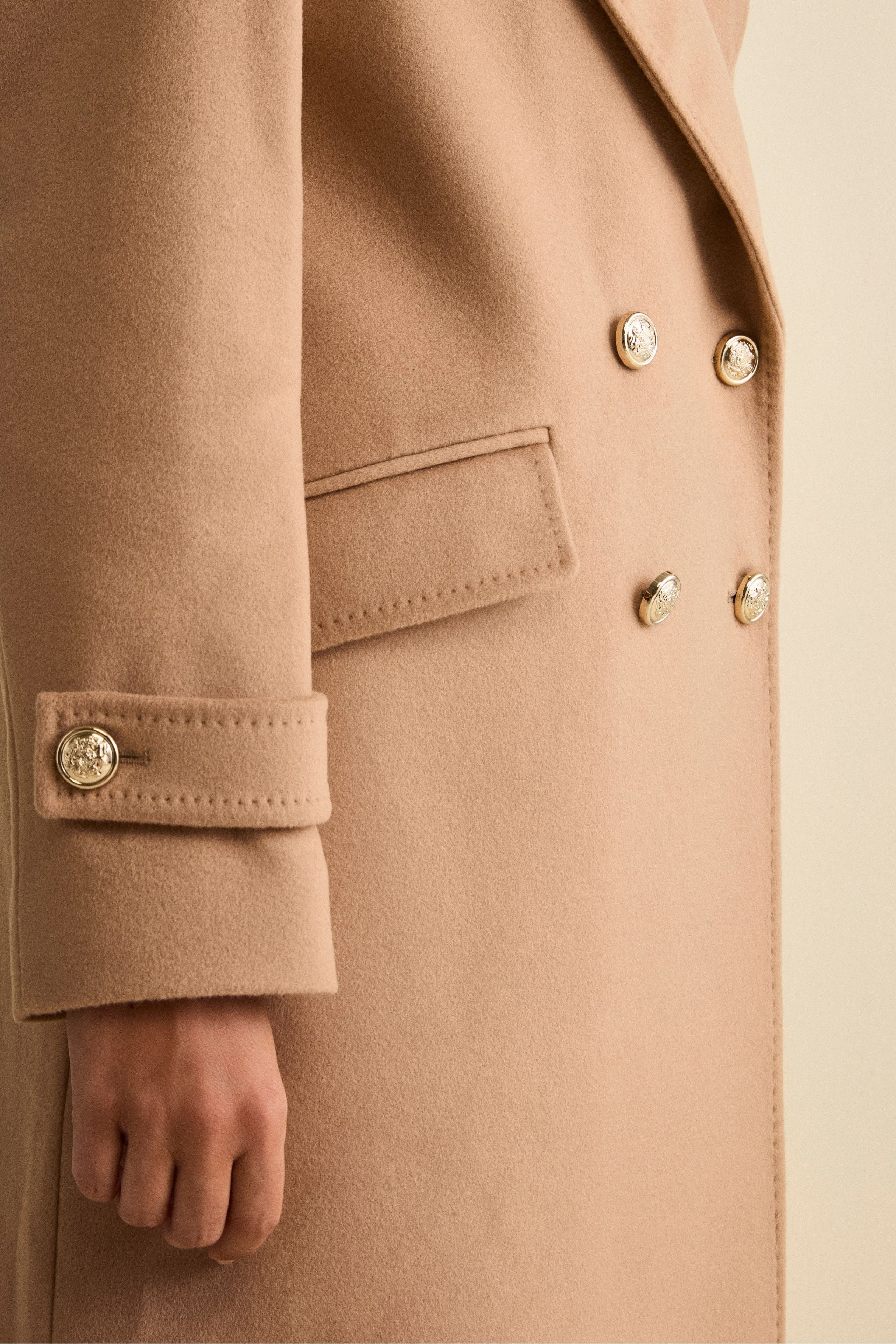Long Double-Breasted Coat in Wool and Cashmere Blend - Camel