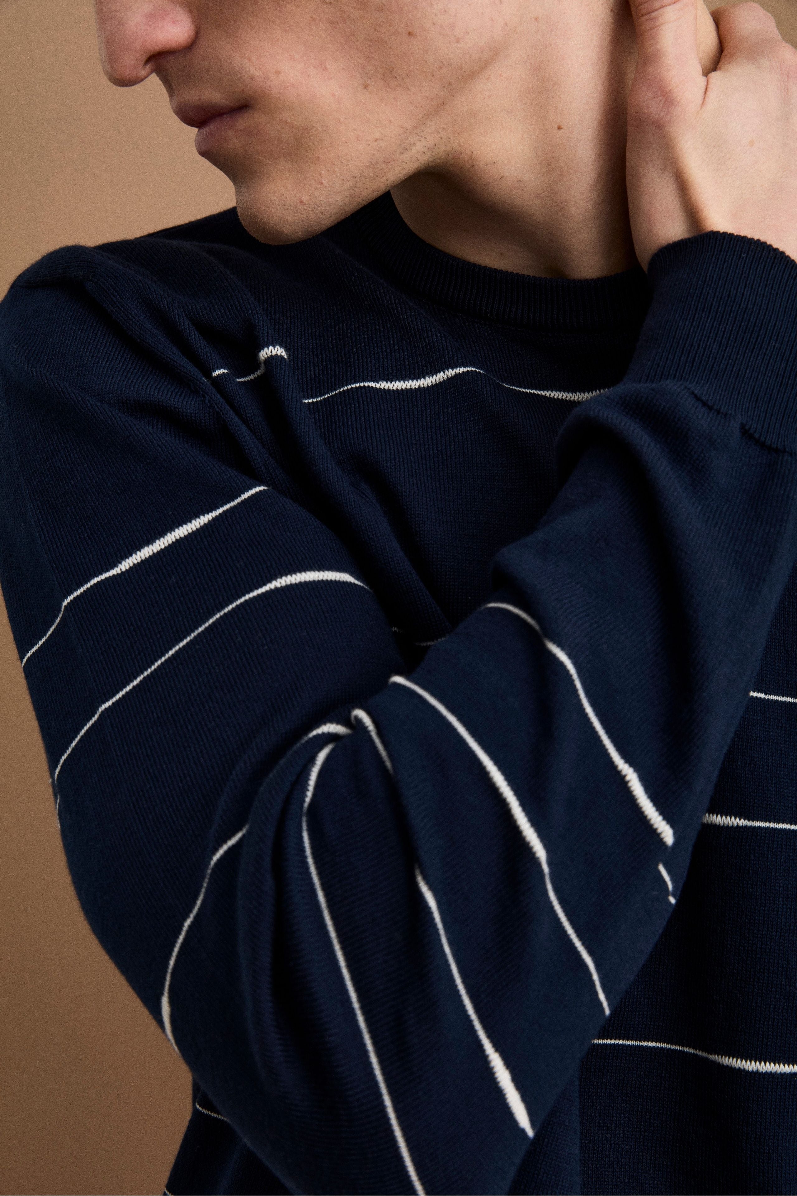 Gestreifter Rundhals-Strickpullover aus Baumwolle Regular Fit - Blau-Weiß