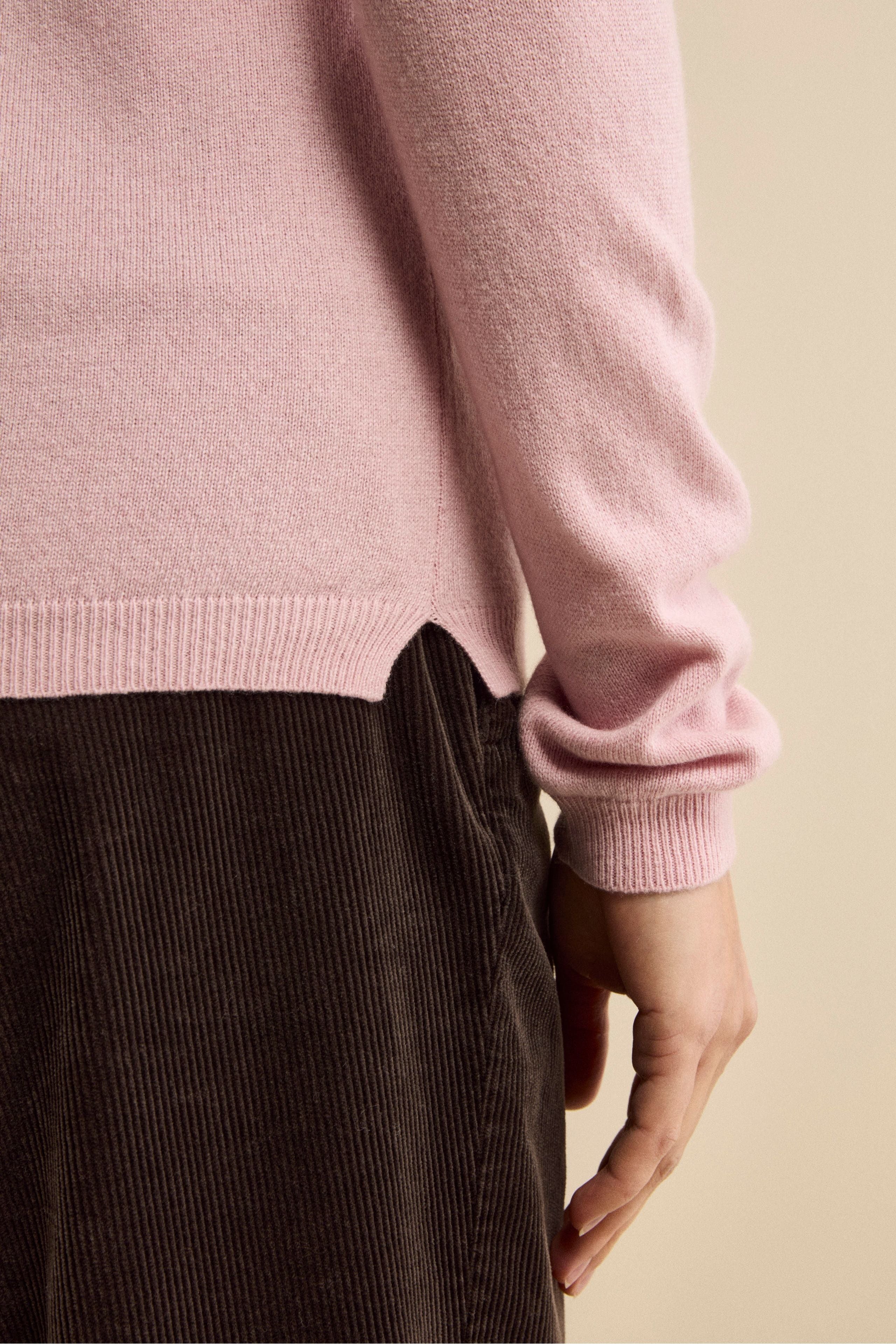 Silk and Cashmere V-Neck Pullover - PINK