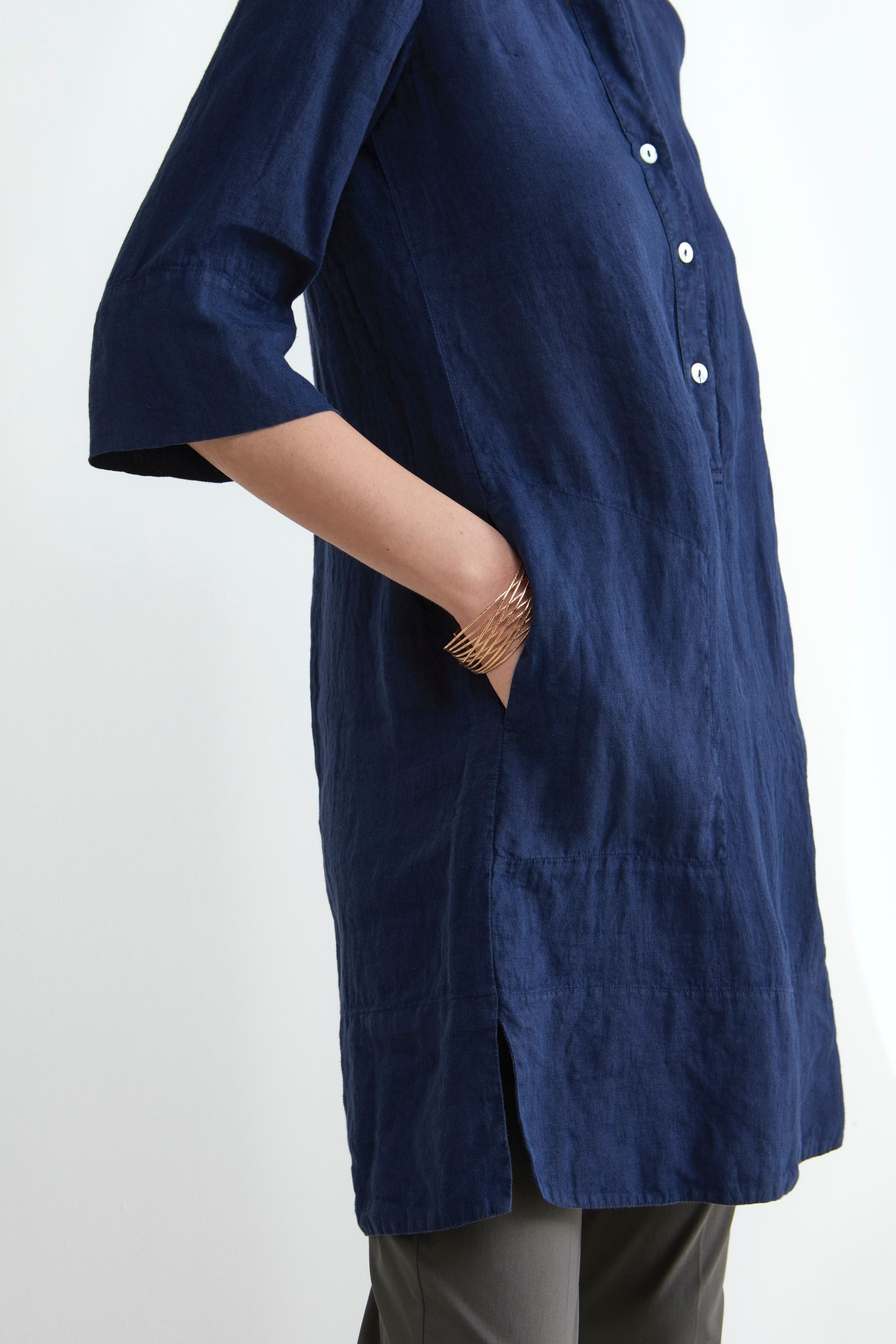 Abito Morbido in Lino - BLU COPIATIVO