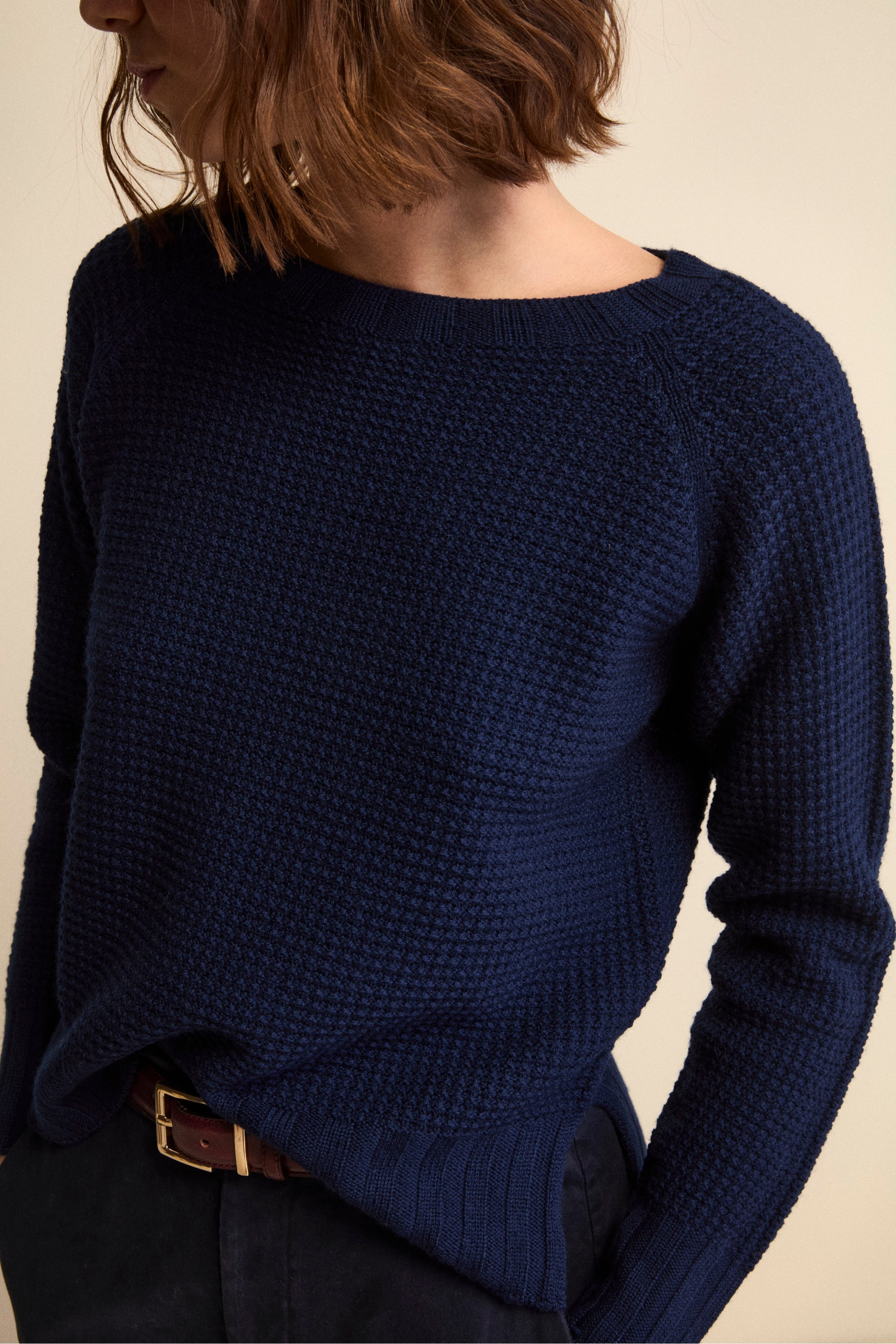 Boat-Neck Sweater in Textured Merino Wool - Navy blue