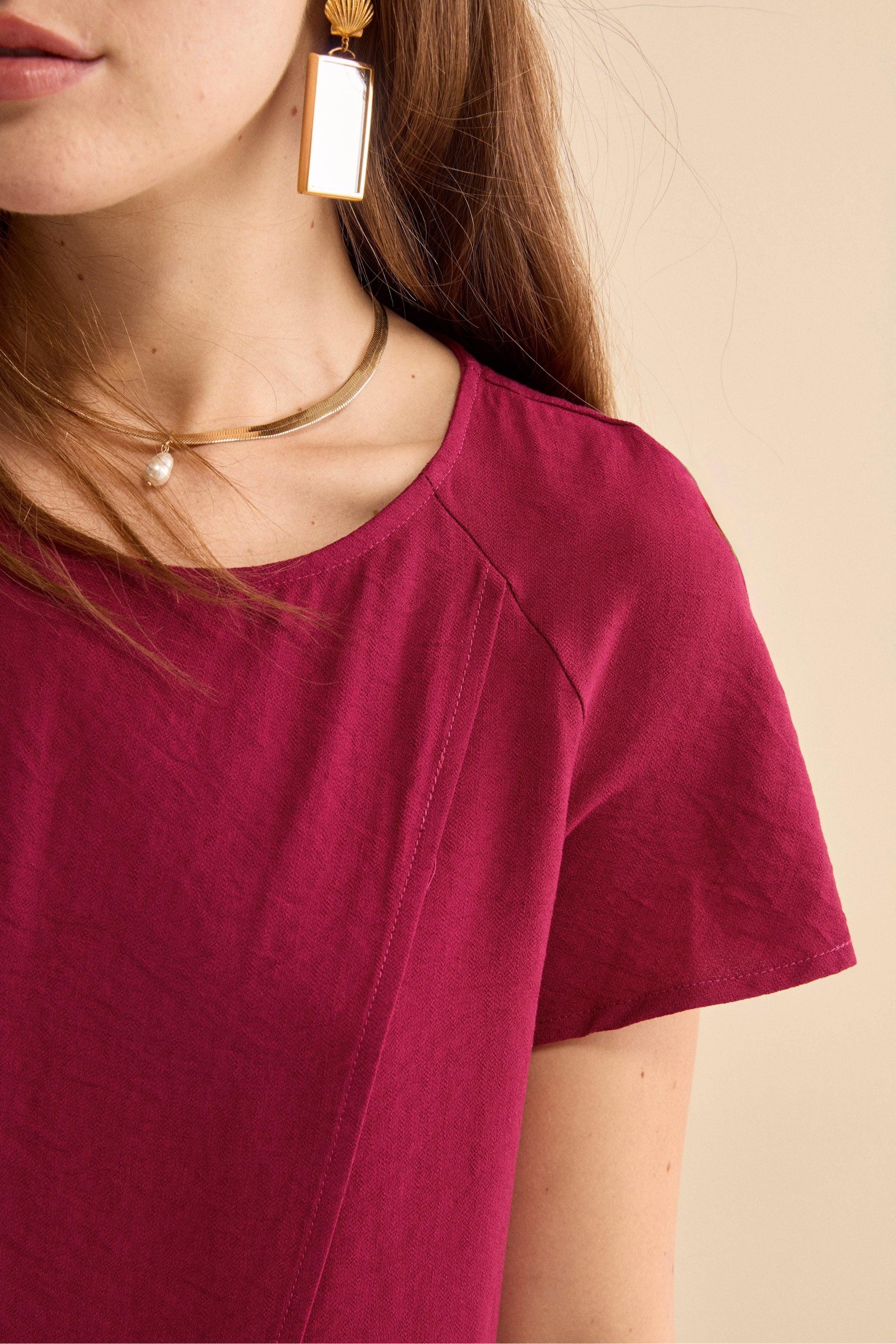 Top Girocollo Asimmetrico con Mezza Manica - BORDEAUX