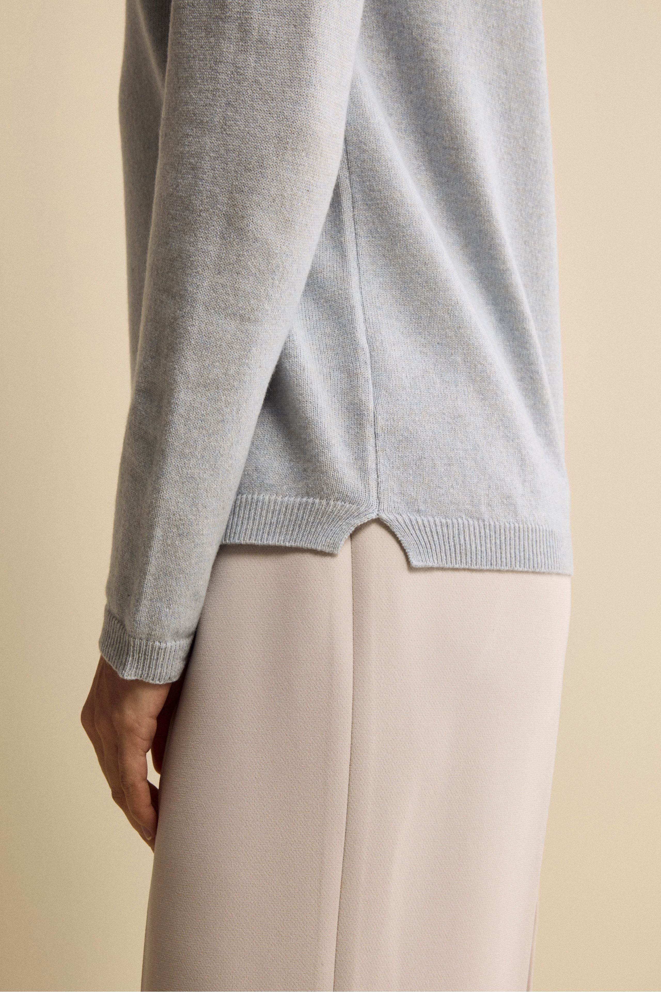 Turtleneck in Silk and Cashmere - Light blue