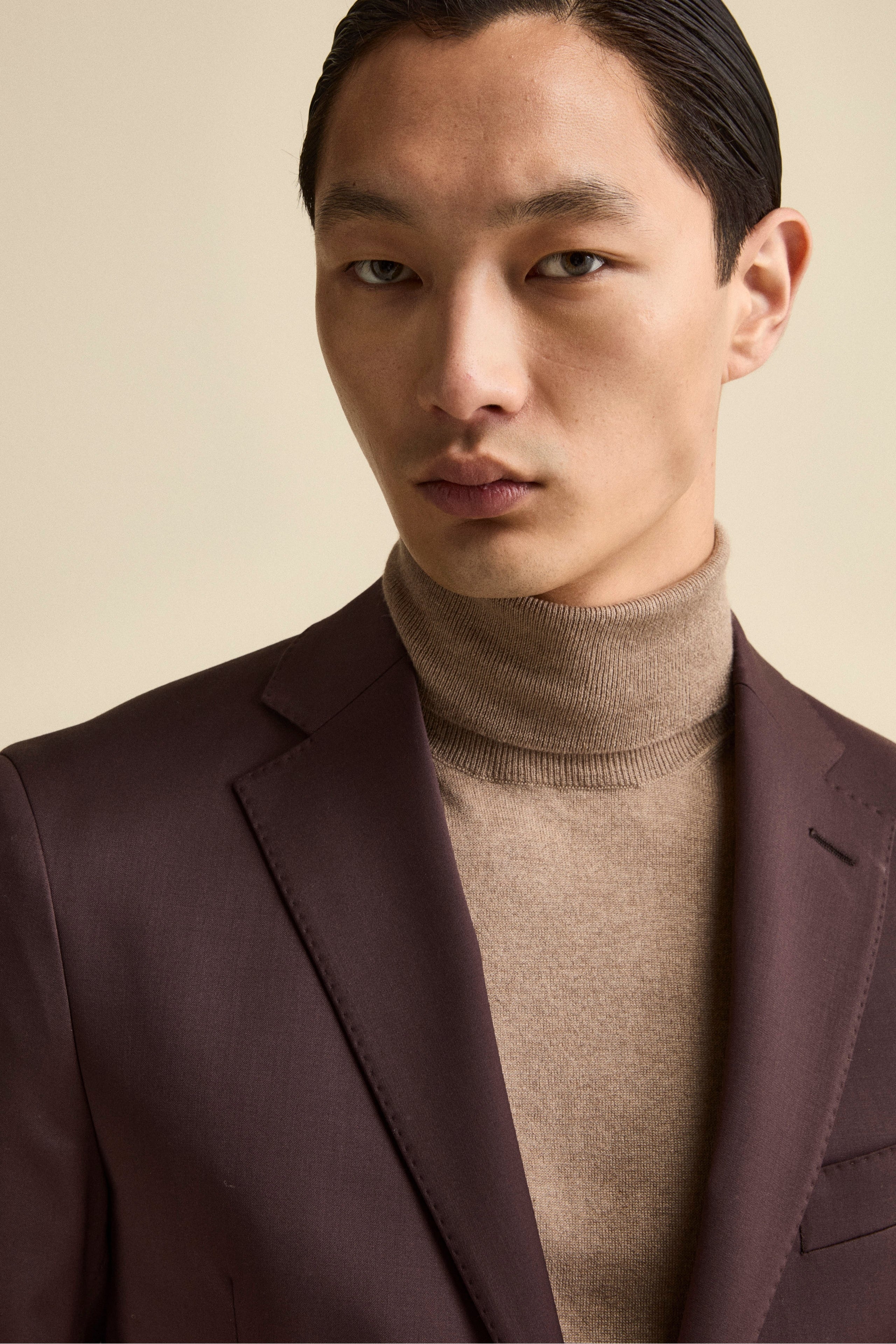 Regular-Fit Single-Breasted Suit in Virgin Wool with Notch Lapels - Burgundy