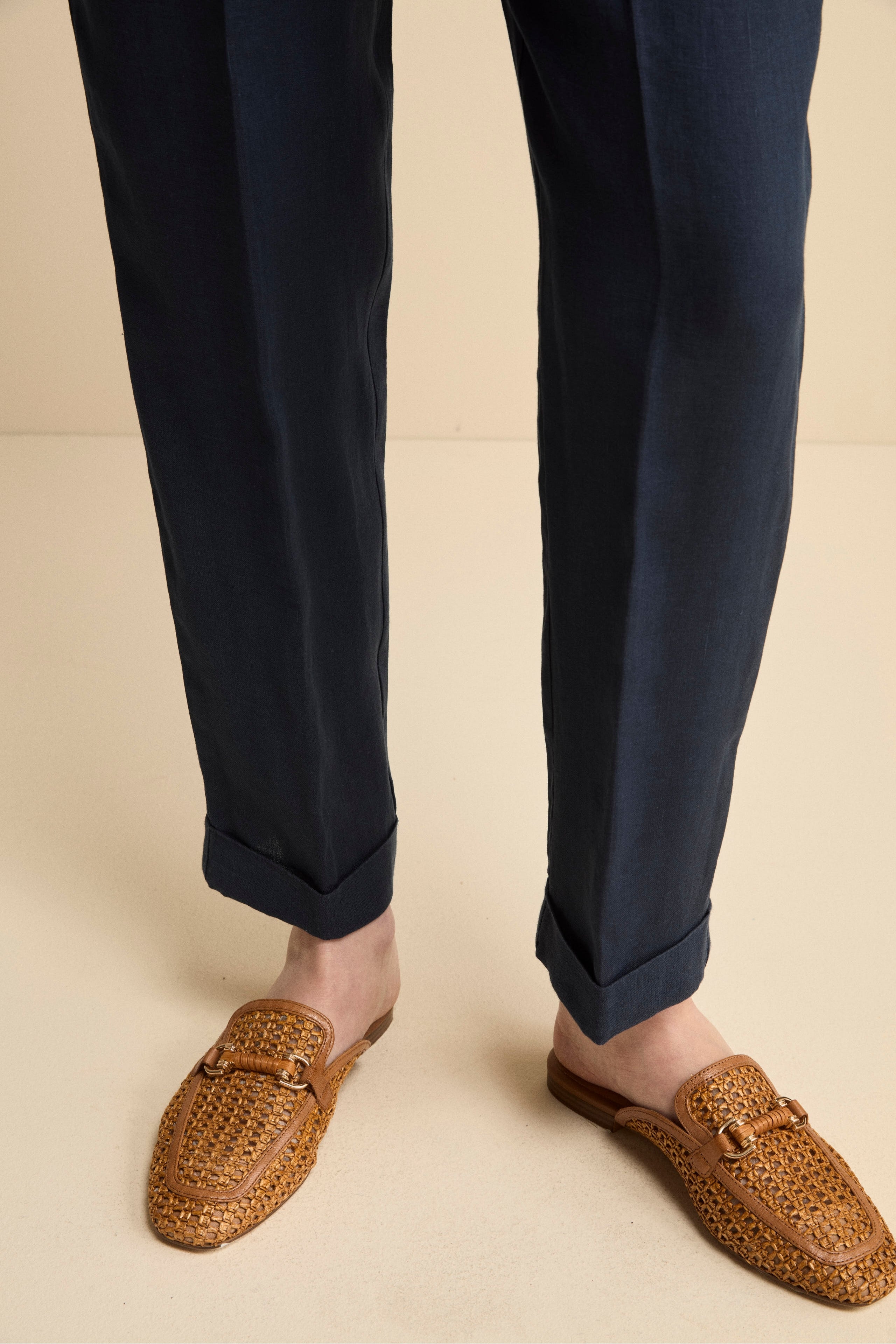 Pantalone Morbido in Lino con Risvolto - BLU