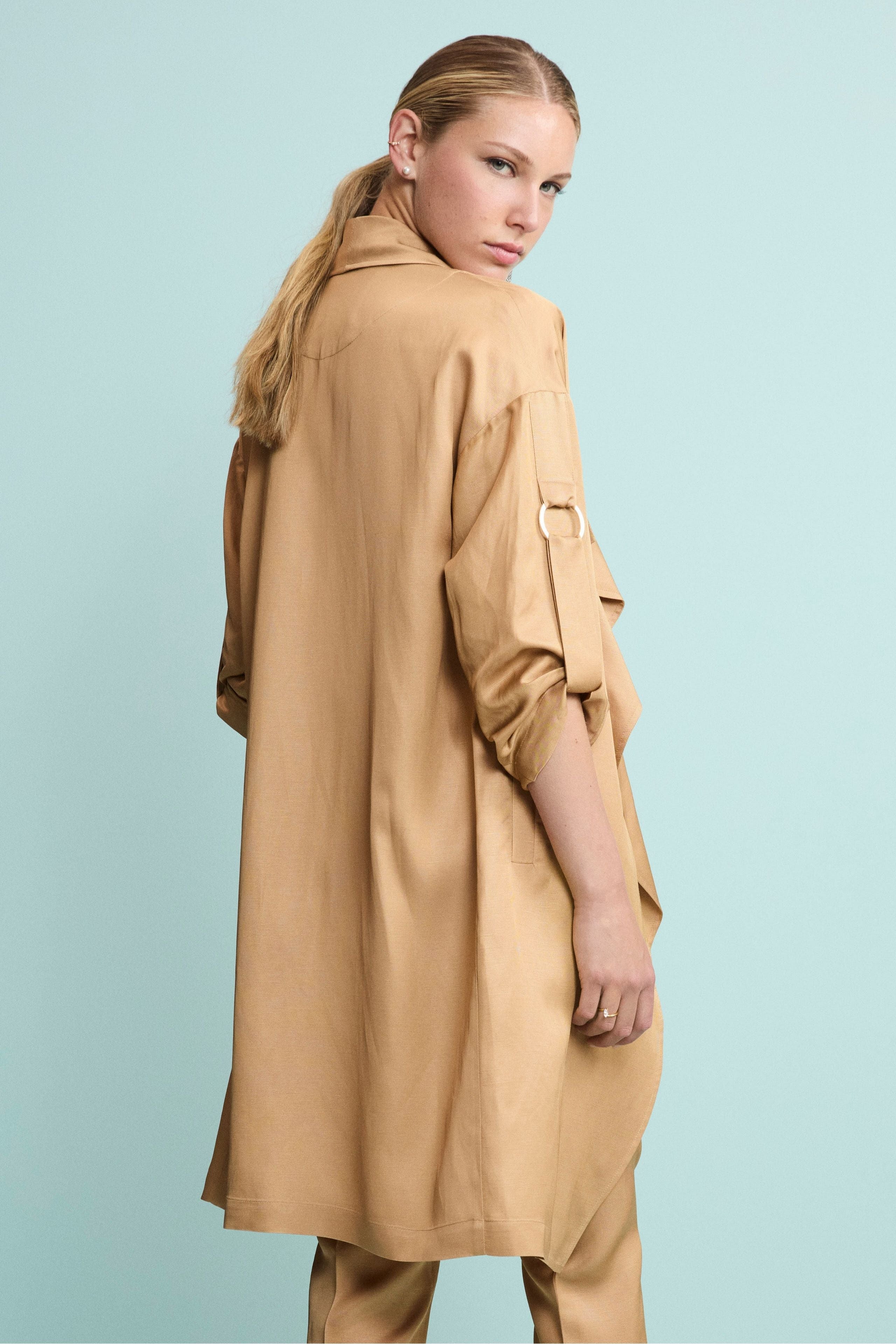 Elegant Duster Coat in Blended Linen - Gold