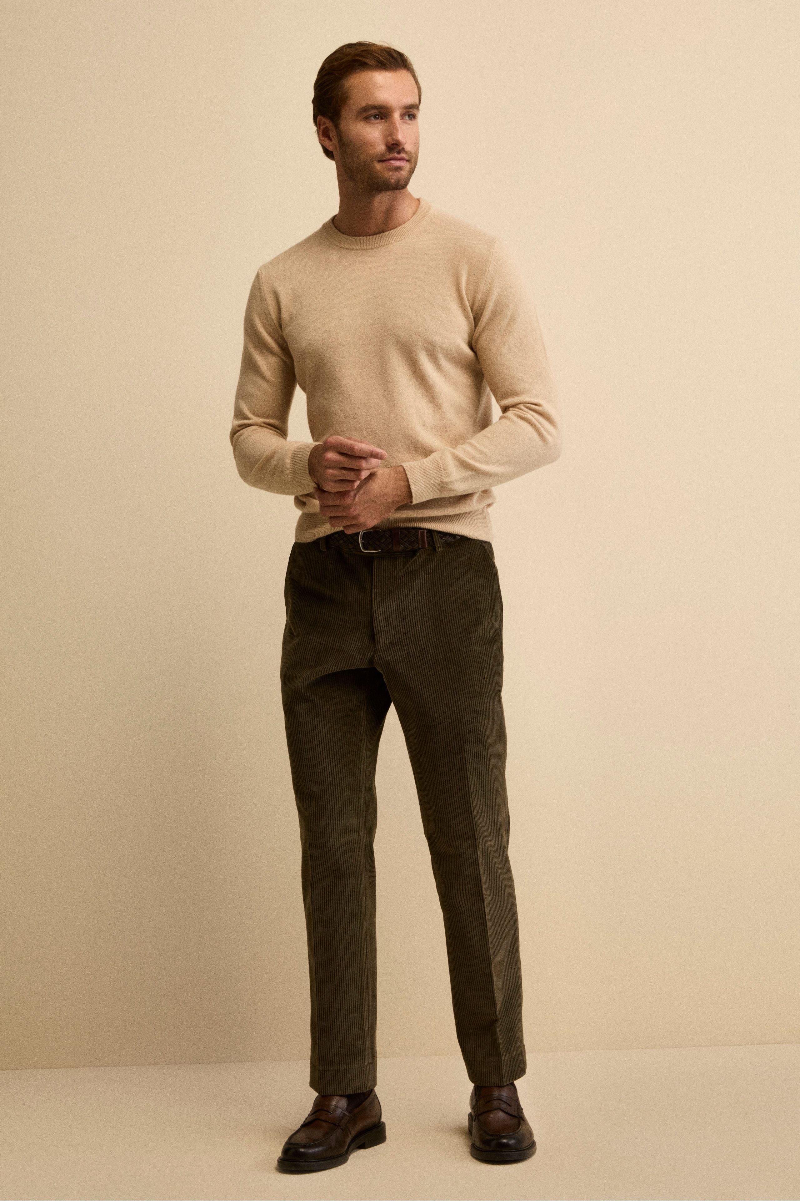 Chino Trousers in Velvet Comfort Fit - GREEN