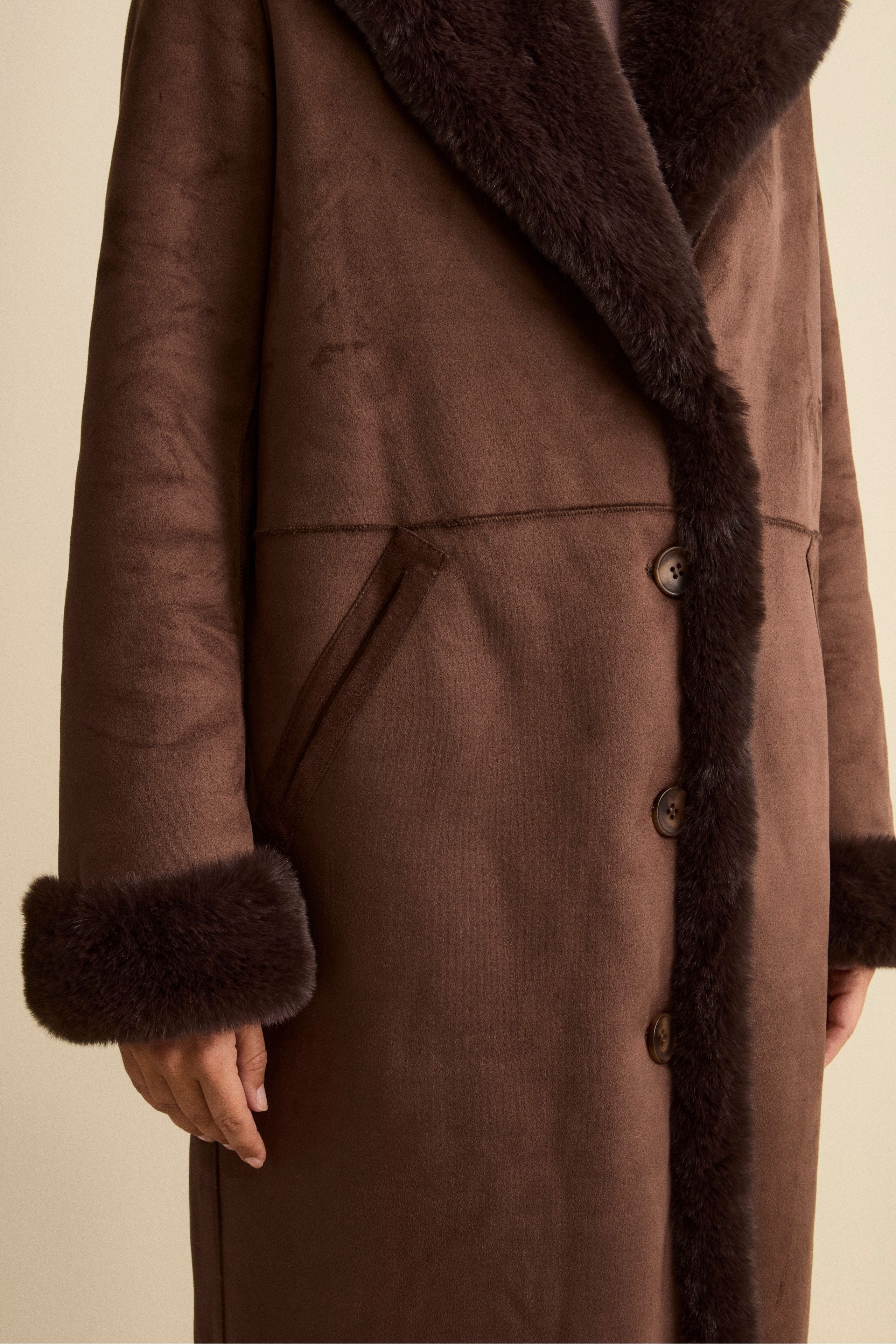 Midi Eco-Shearling Coat - Dark brown