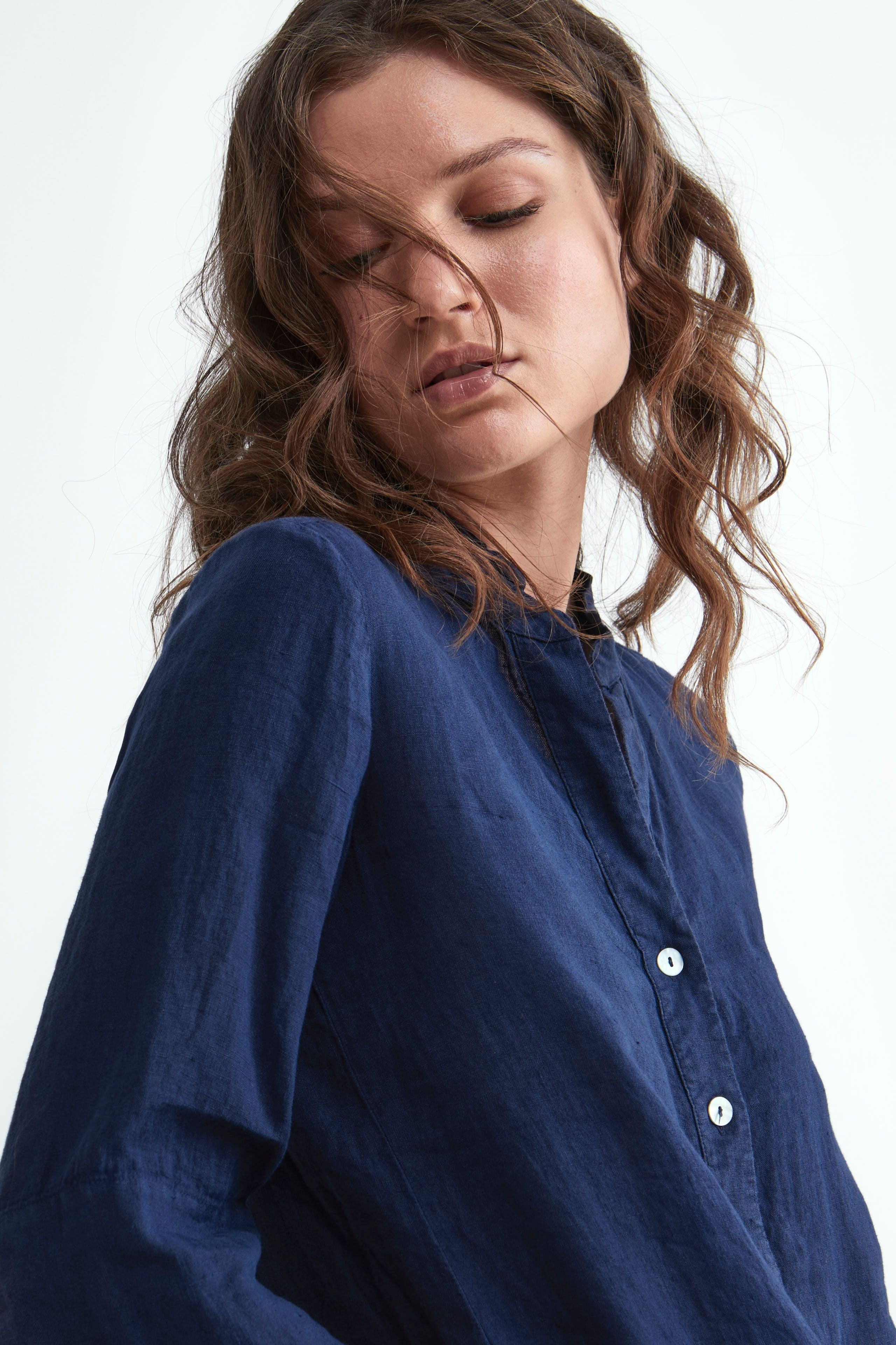 Abito Morbido in Lino - BLU COPIATIVO