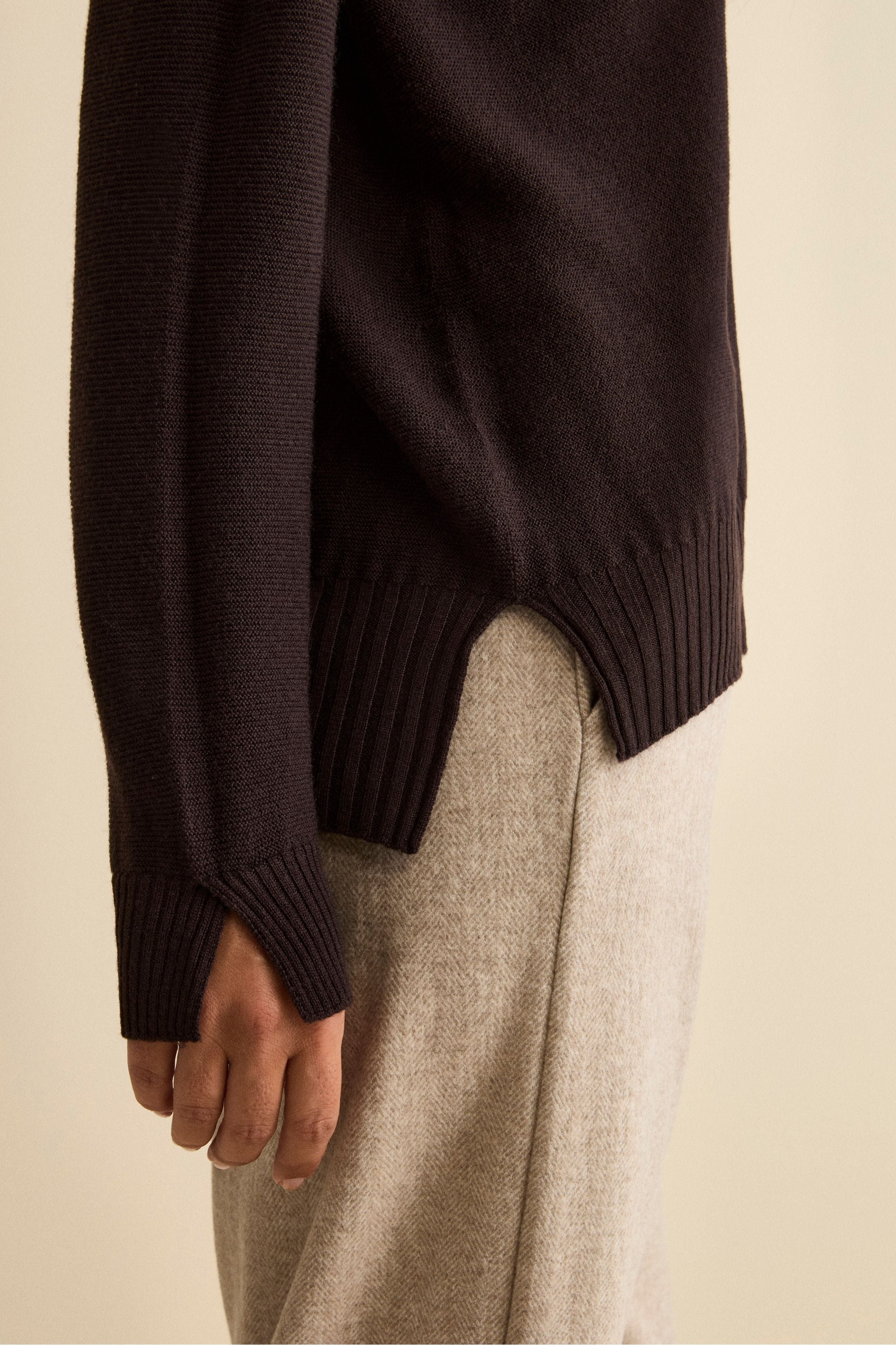 Oversized Merino Wool V-Neck Sweater - Dark brown
