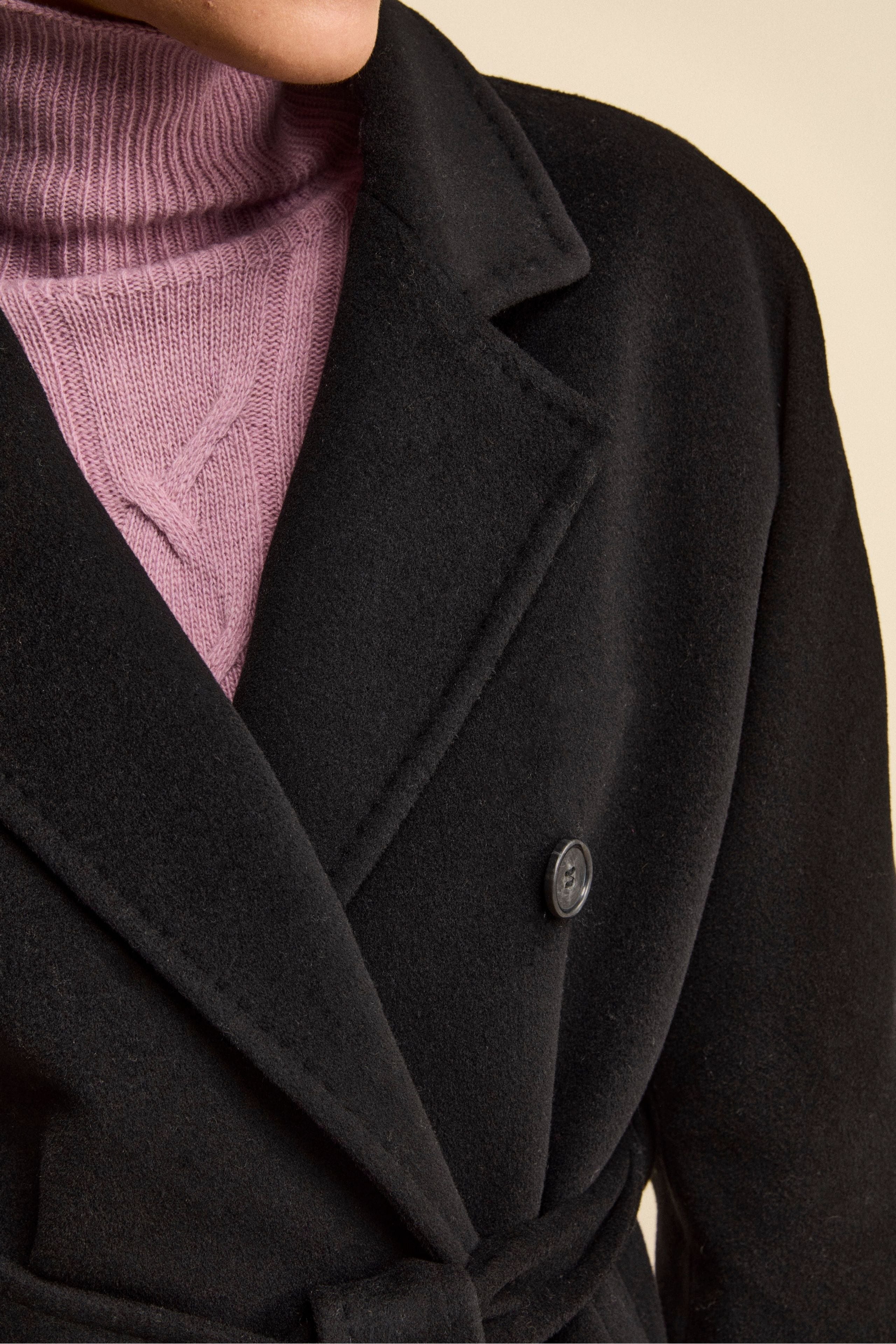 Double-Breasted Coat with Notch Lapels in Wool and Cashmere - BLACK
