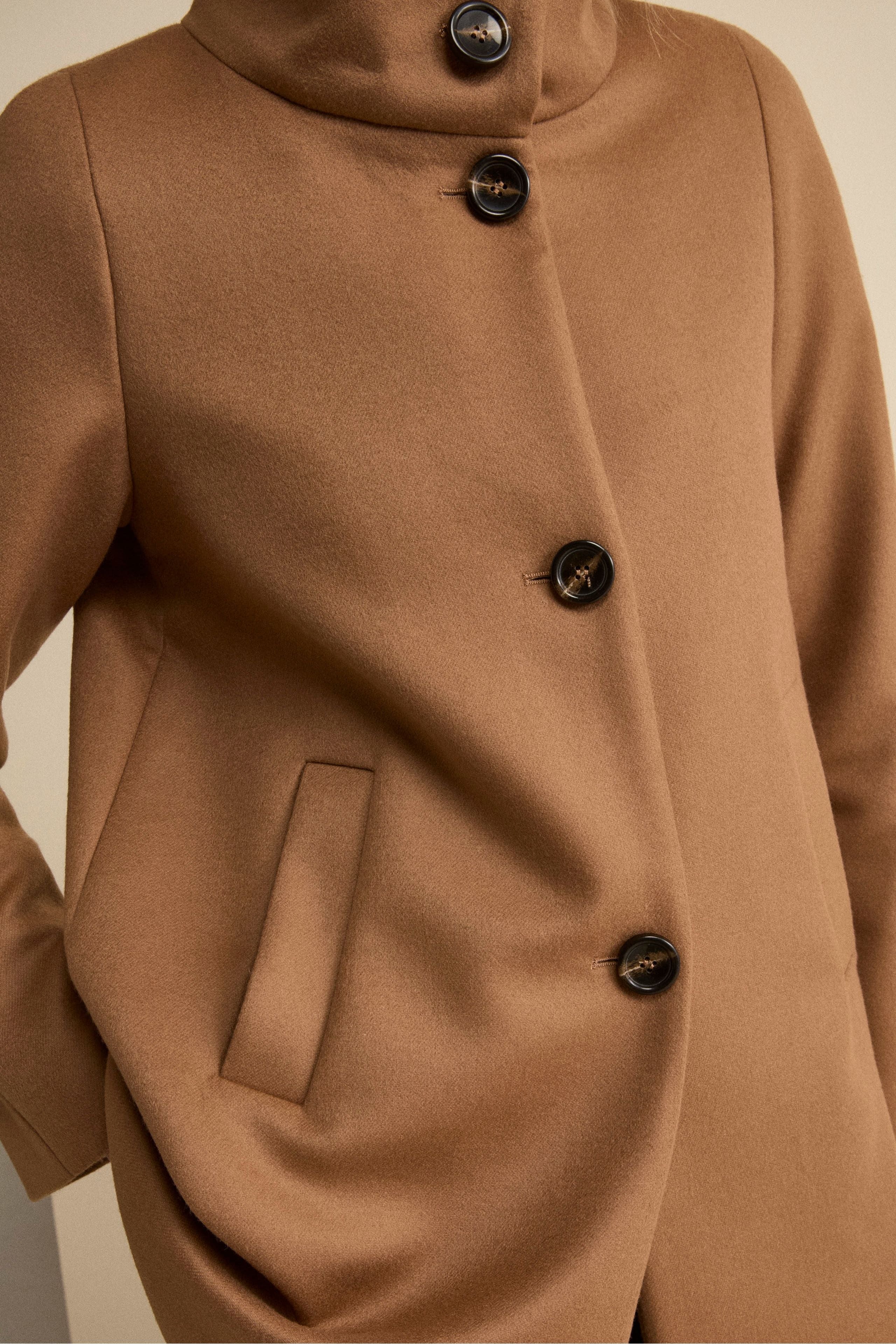 Short Lined Coat with High Collar - BROWN