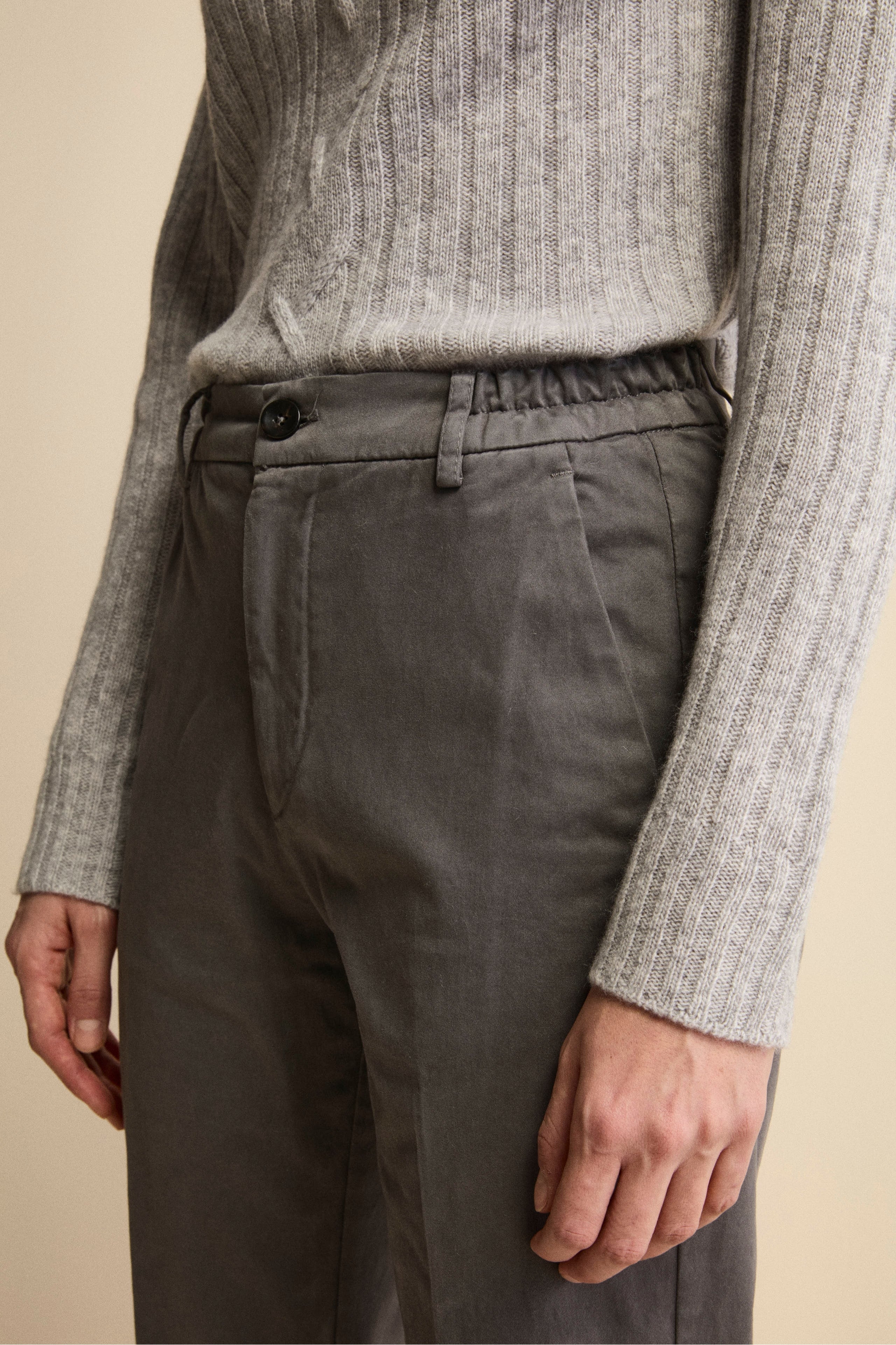 Regular-Fit Trousers with Elastic Waist - GREY