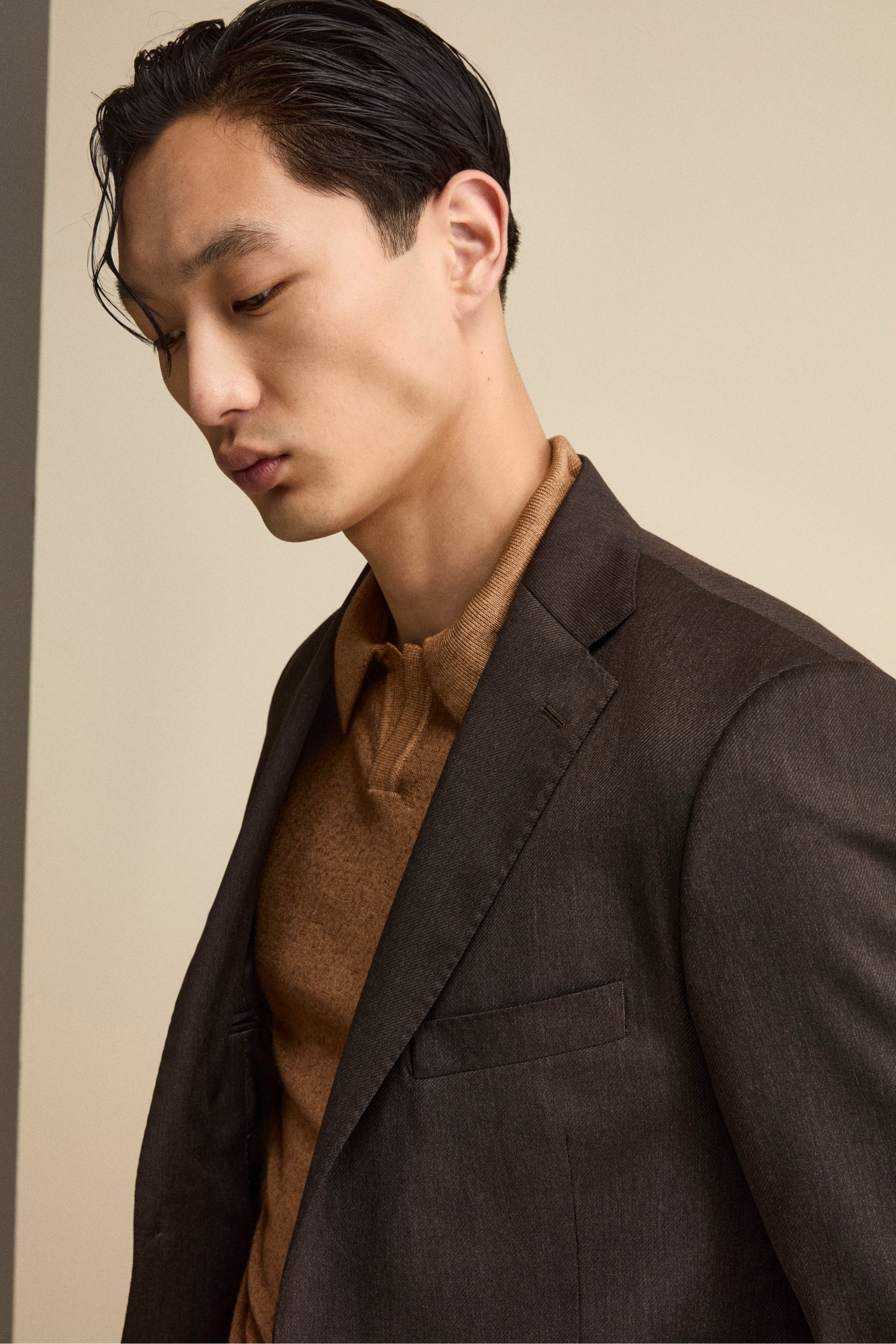 Comfort-Fit Single-Breasted Suit in Virgin Wool - brown