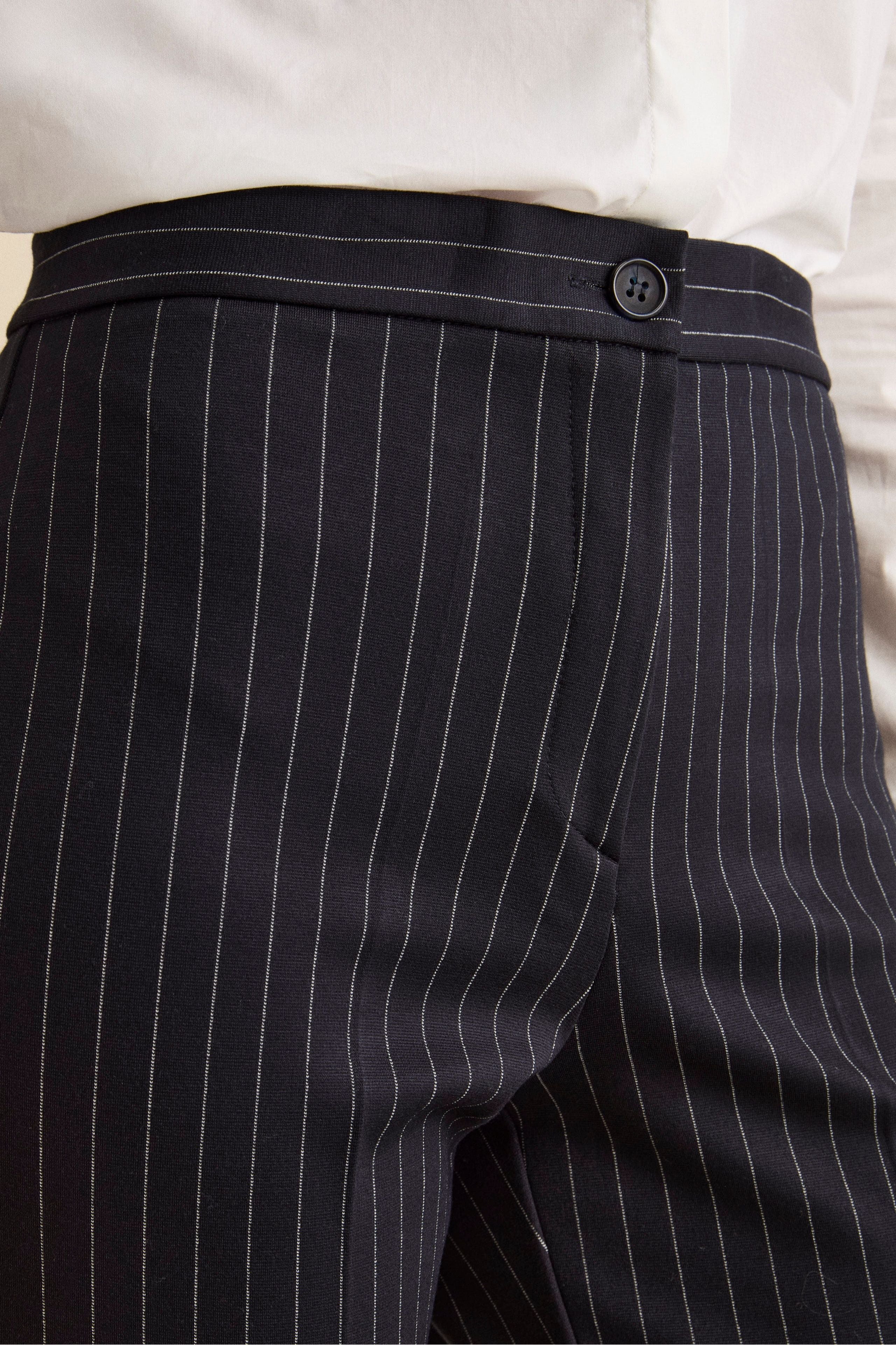 Gestreifter Doppelreiher-Anzug - Blauer Pinstrip