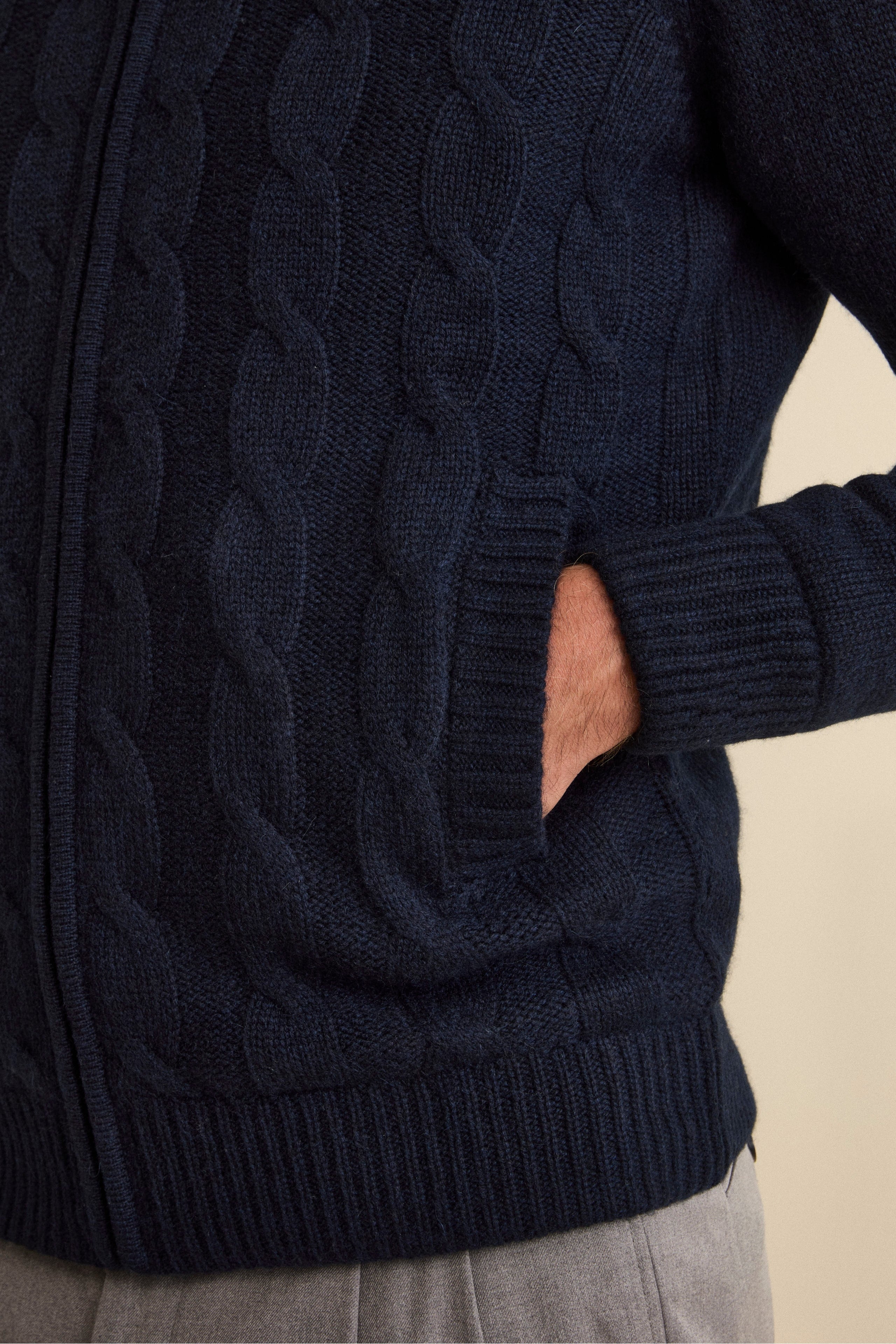 Bomber en Cachemire avec Capuche et Fourrure - BLEU