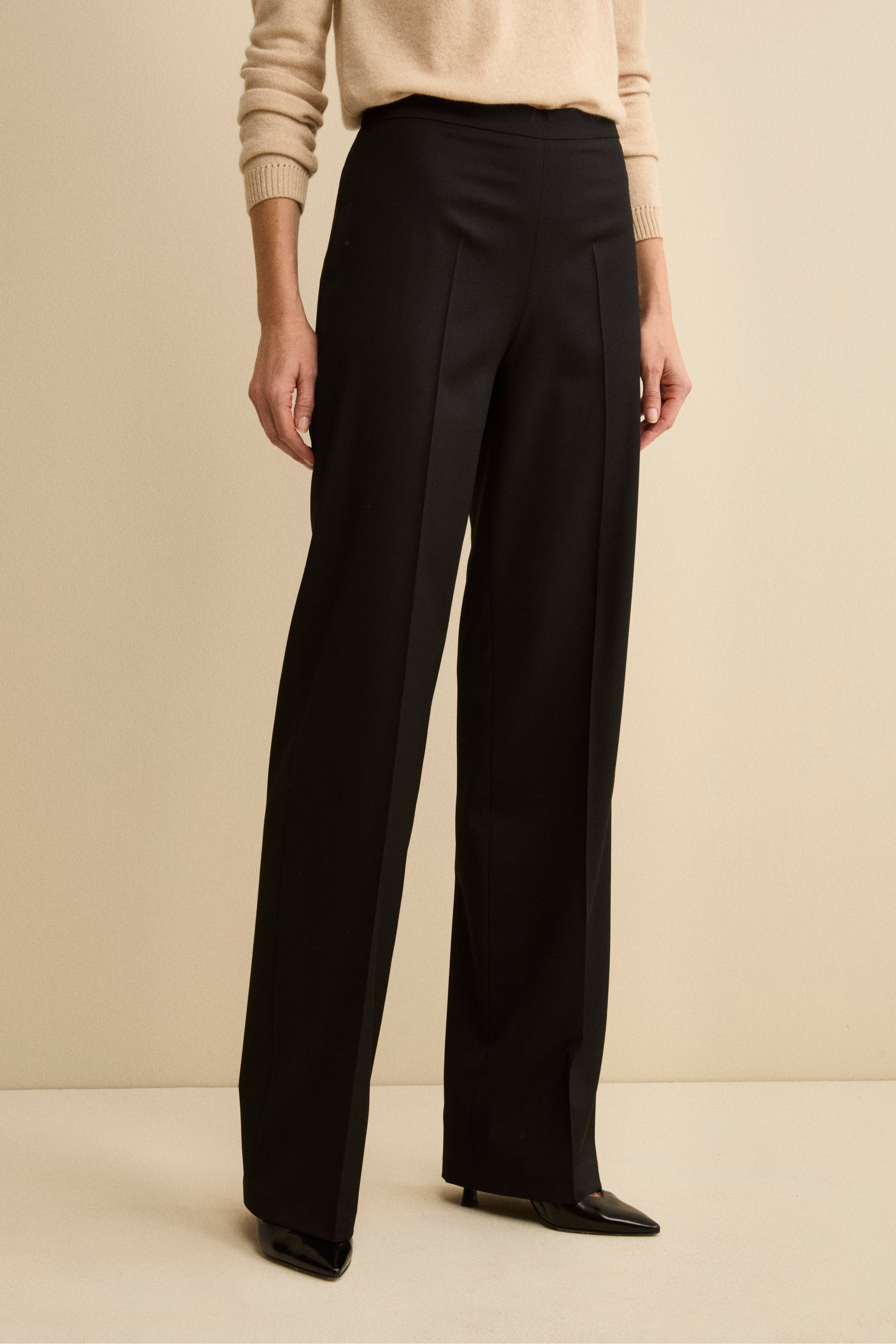 Double-Breasted Suit in Virgin Wool - BLACK