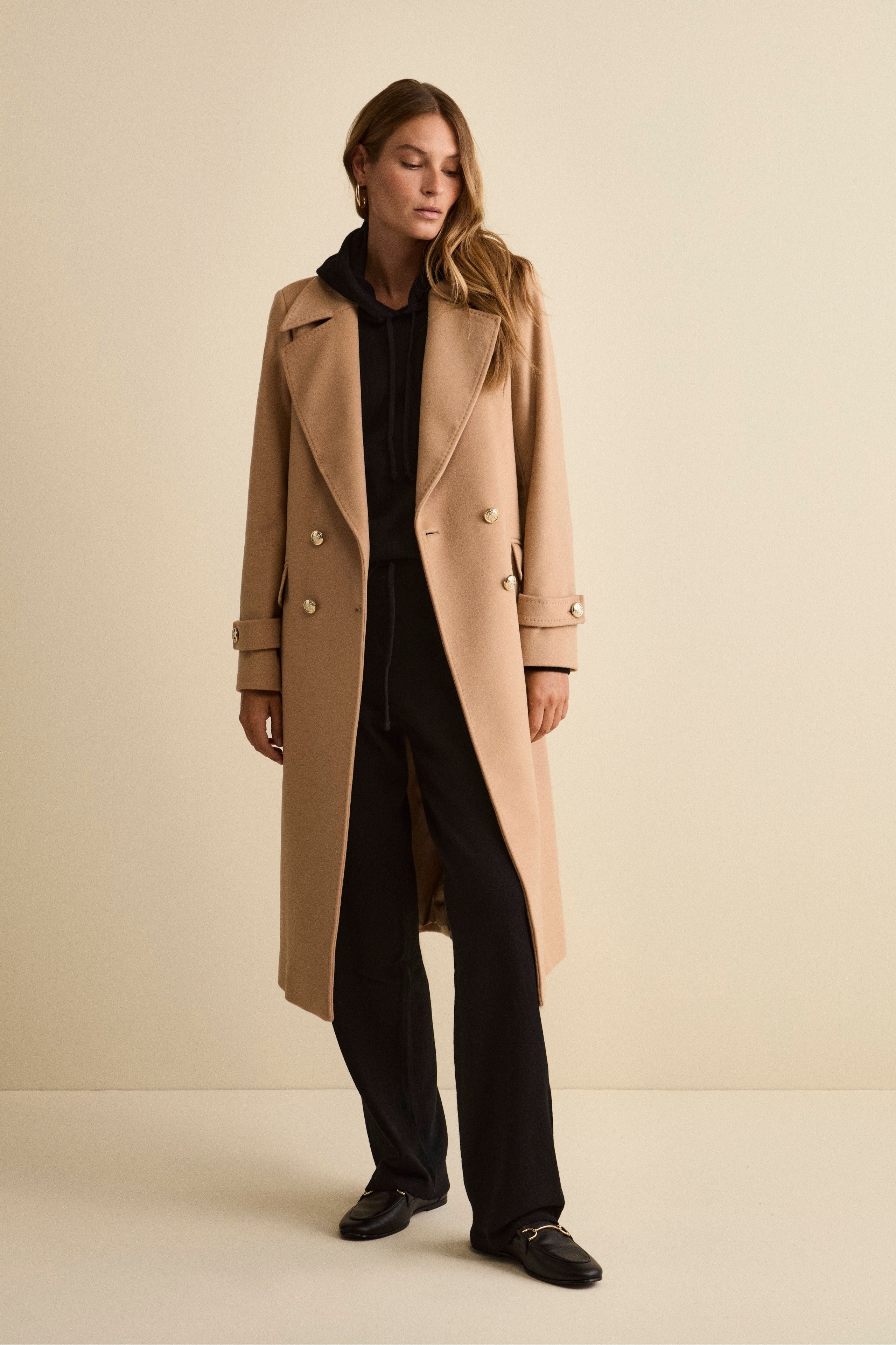 Long Double-Breasted Coat in Wool and Cashmere Blend Camel 38