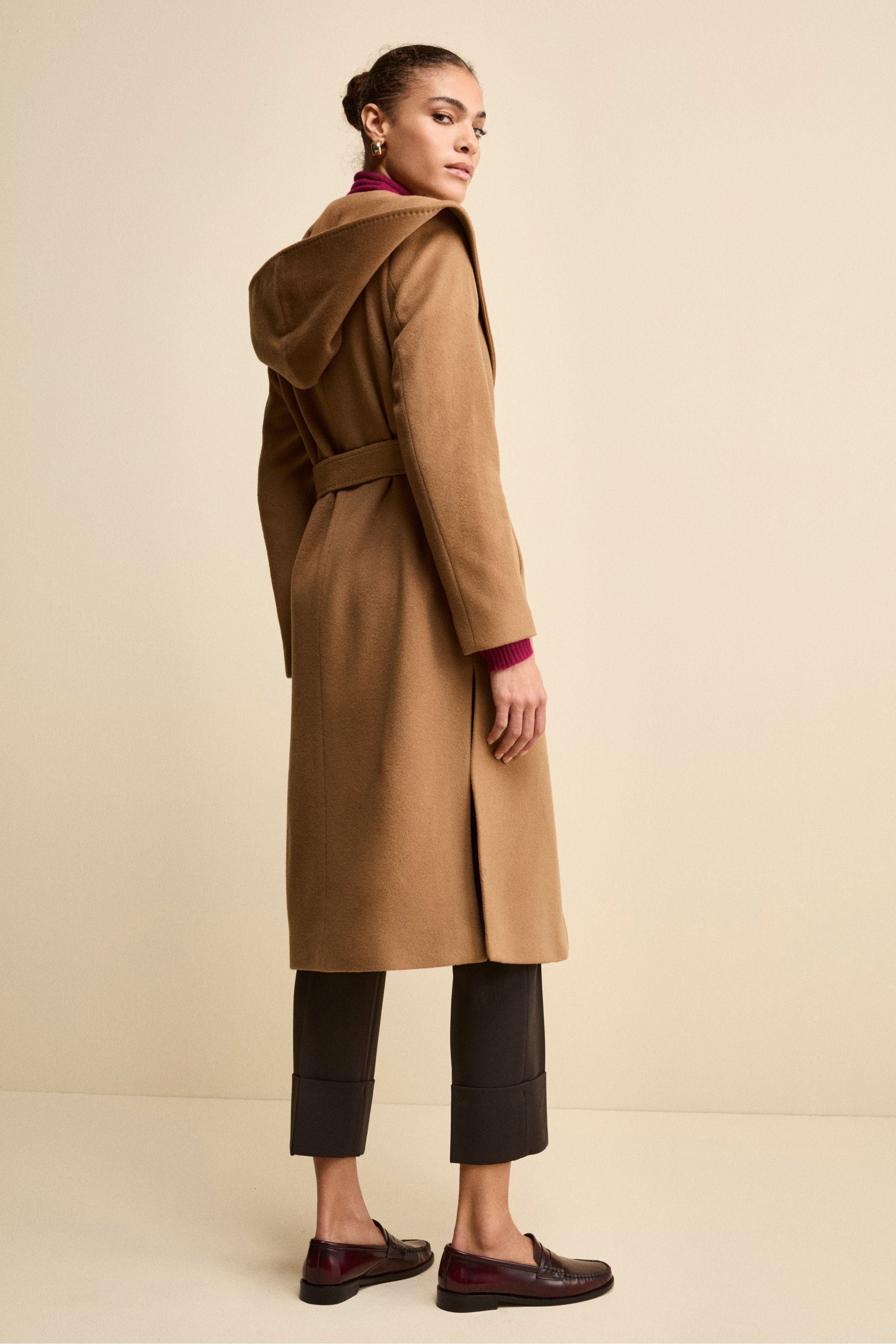 Long Coat in Wool and Cashmere with Hood - Camel