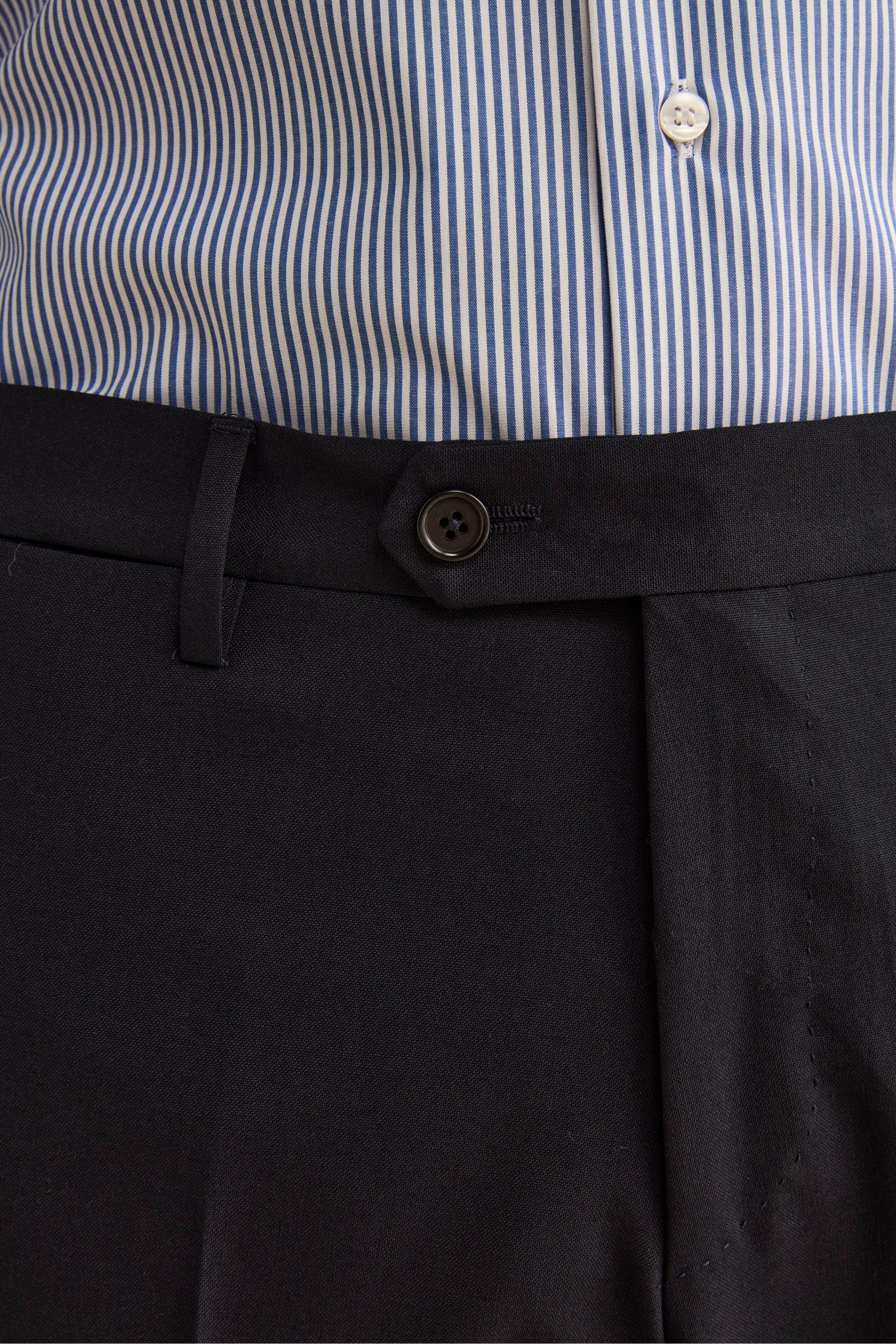 Virgin Wool Slim Fit Suit with Peak Lapel - Blue