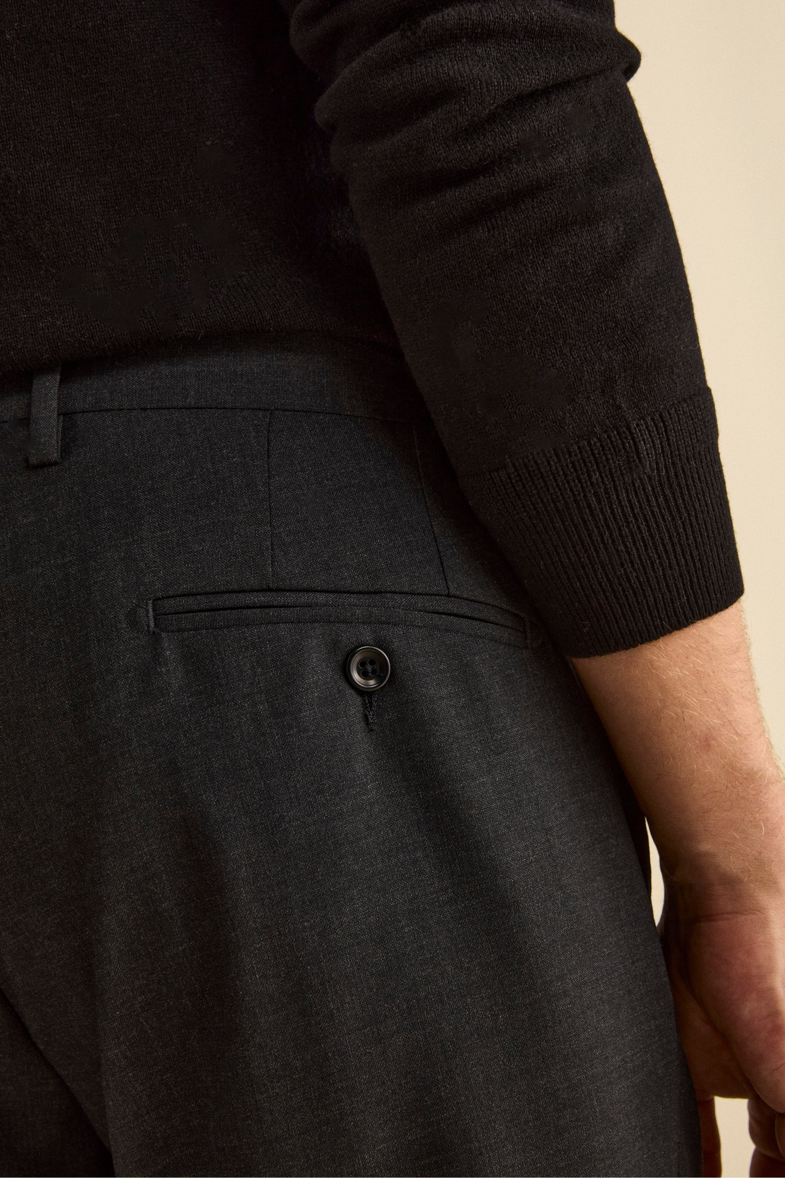 Virgin Wool Slim Fit Single-Breasted Suit with Peak Lapel - Charcoal grey