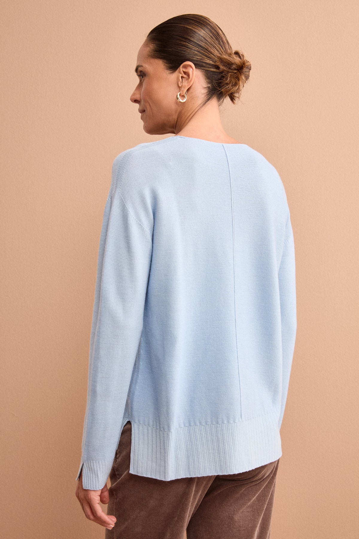 Oversize-V-Ausschnittpullover aus Merinowolle - Hellblau