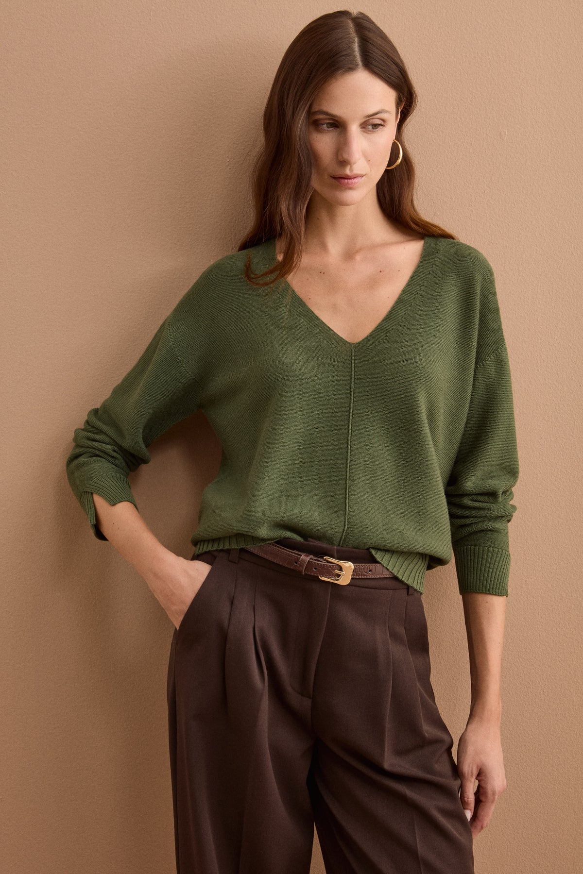 Oversize-V-Ausschnittpullover aus Merinowolle - Militärgrün