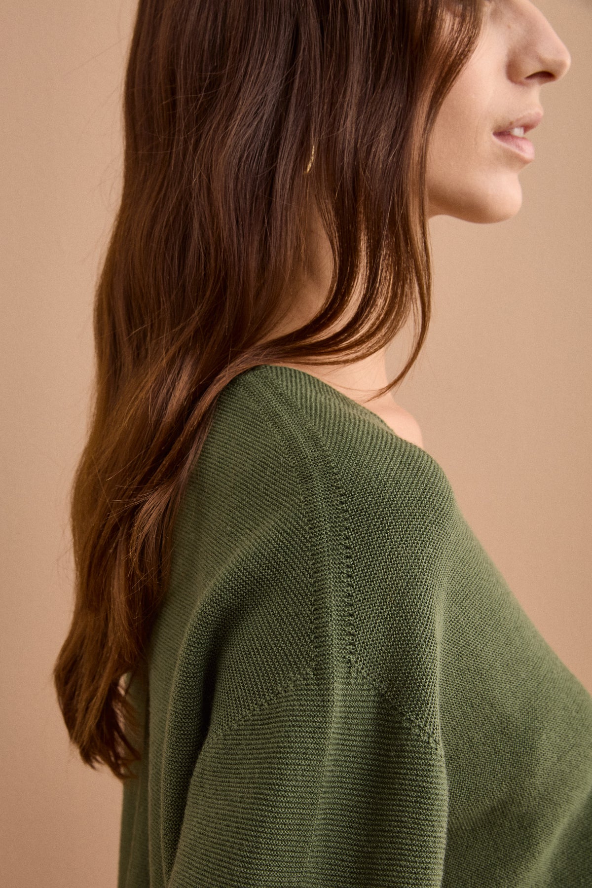 Oversize-V-Ausschnittpullover aus Merinowolle - Militärgrün