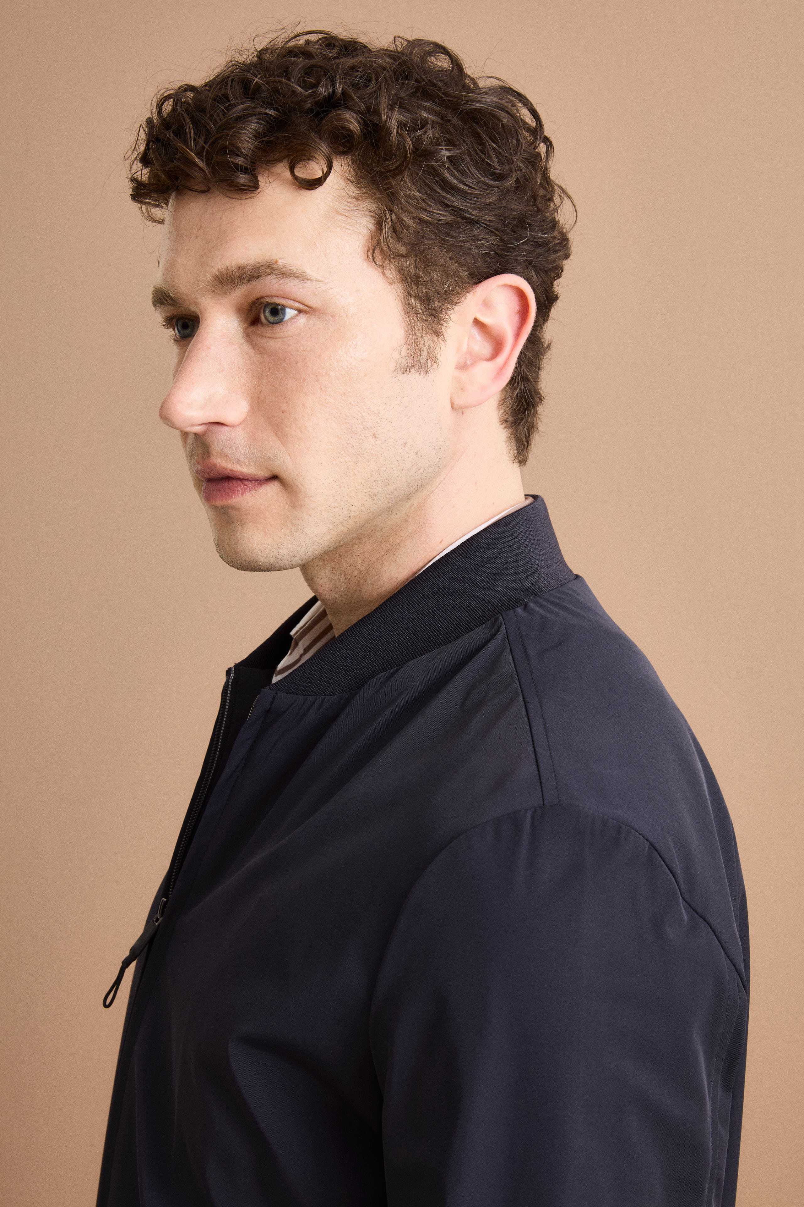 Leichte Jacke mit Strickbündchen - BLAU