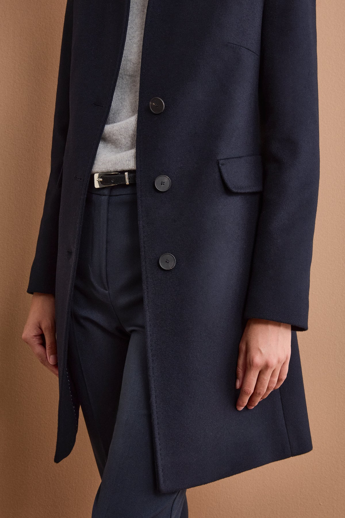 Fitted Midi Coat in Wool and Cashmere Blend - BLUE