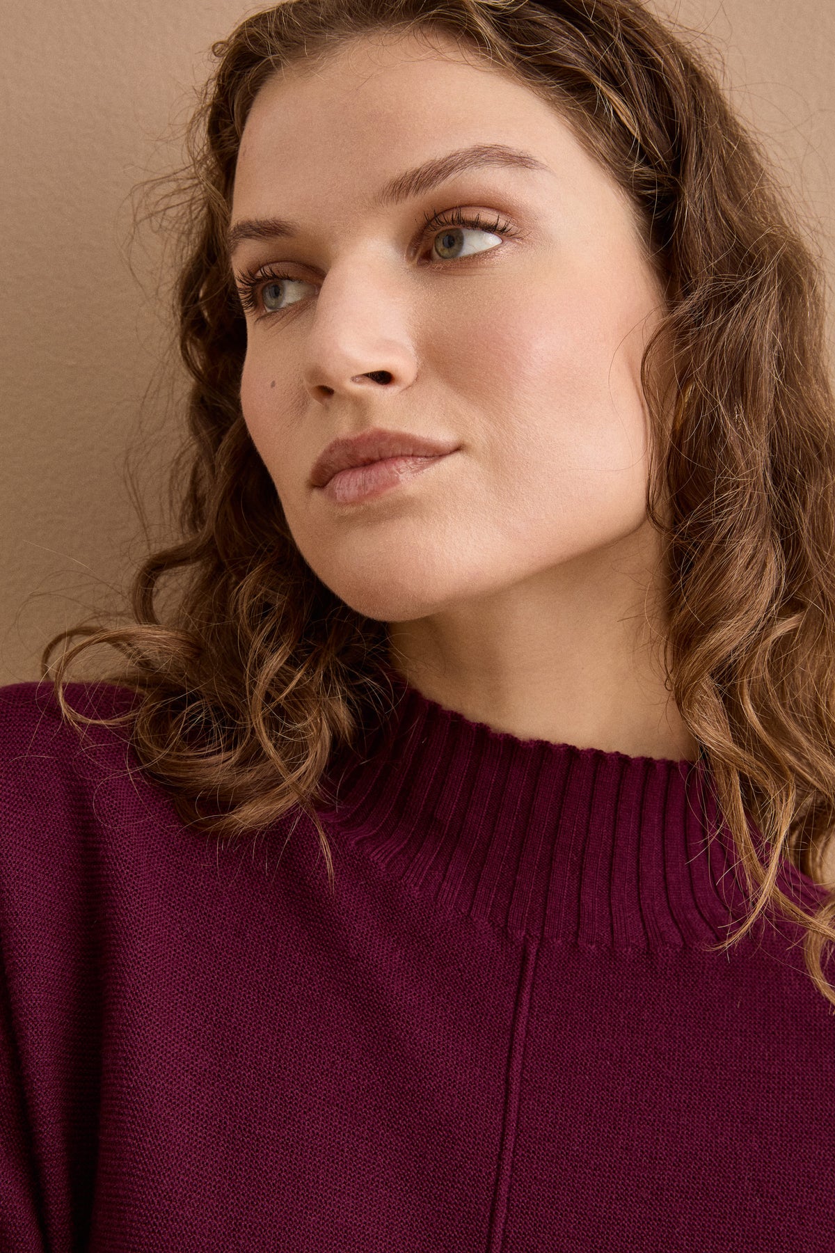 Links-Strick Rollkragenpullover aus Merinowolle - Burgundisch