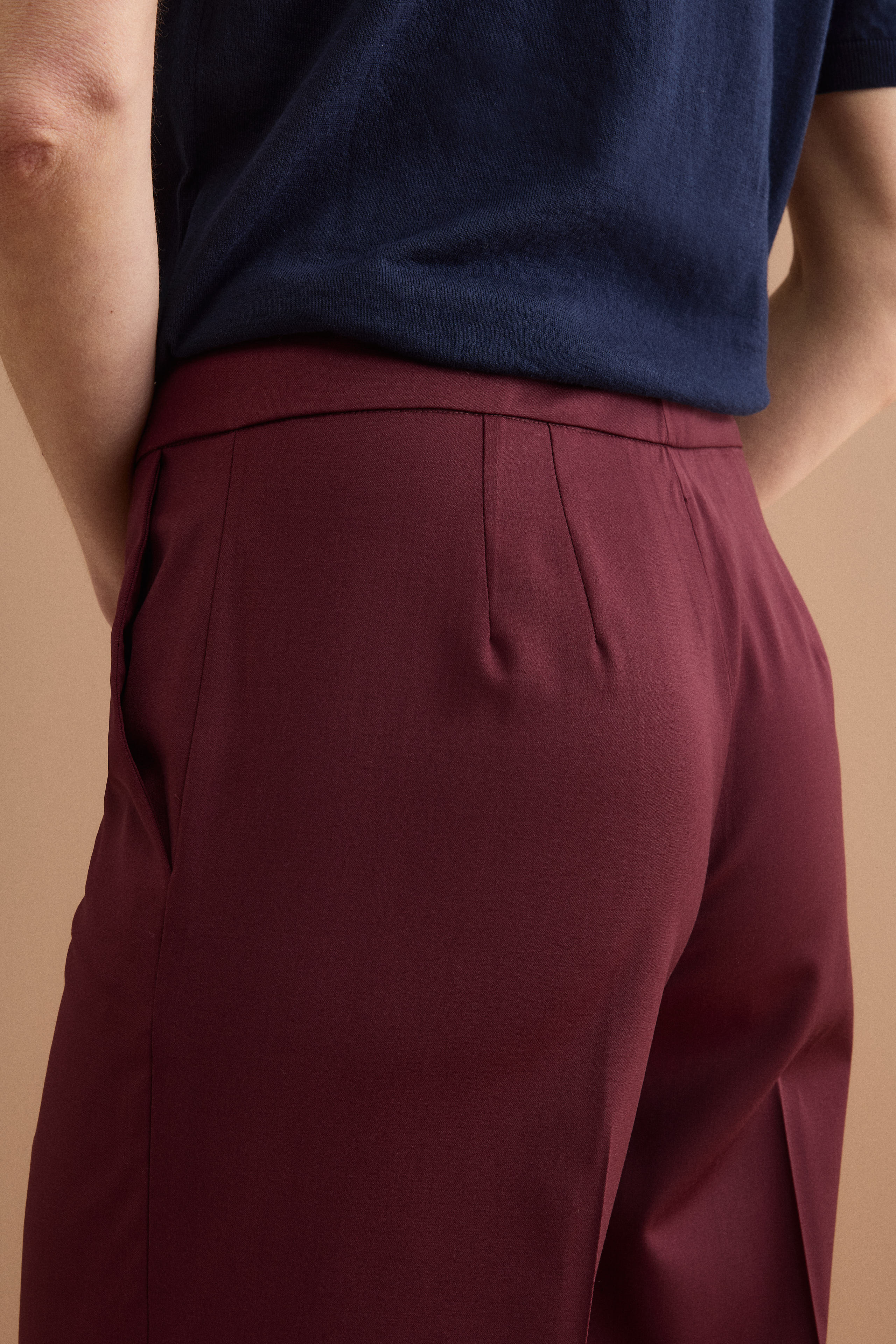 Elegante Hose mit weitem Bein aus Schurwolle - Burgundisch