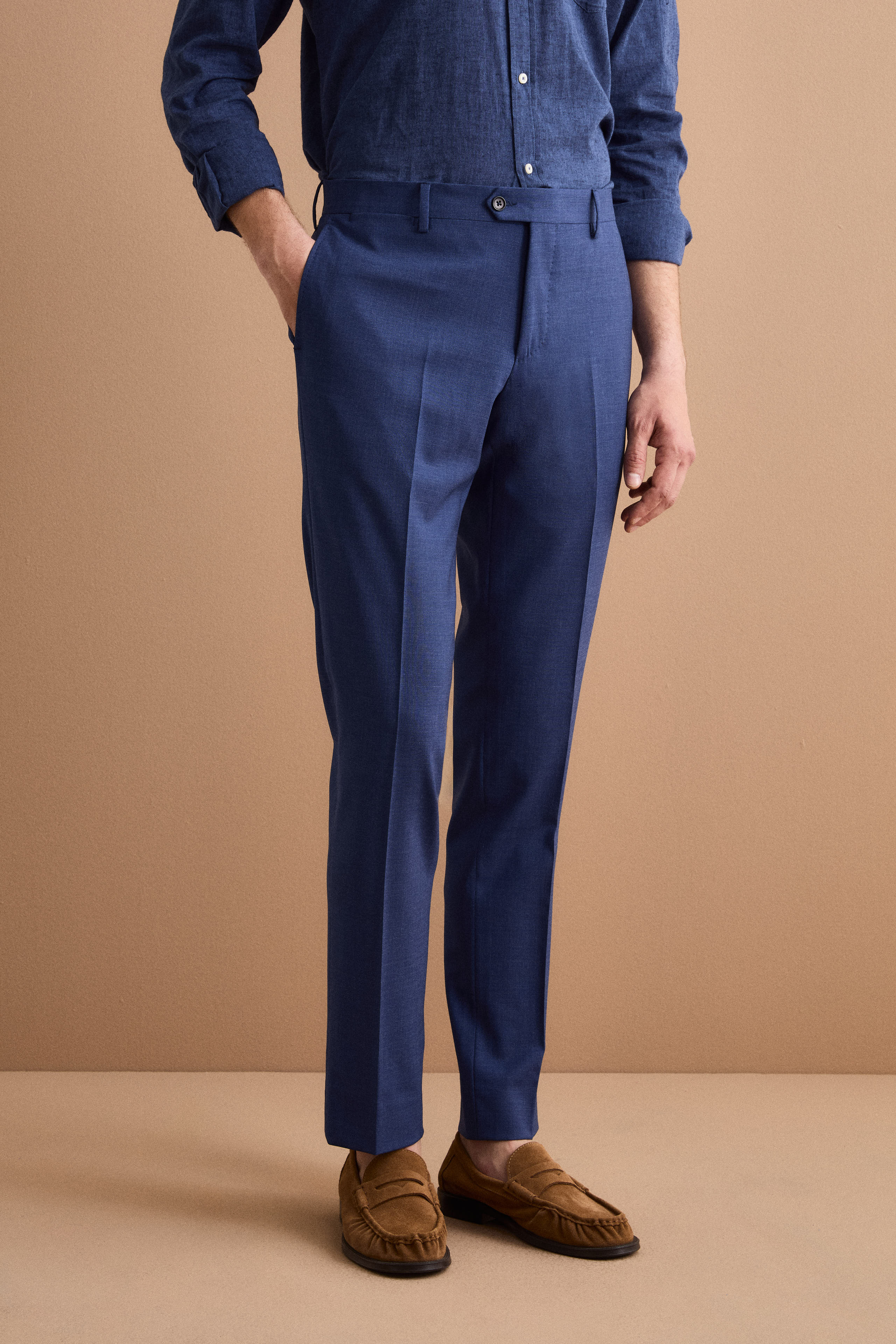 Halbgefütterter Anzug aus Schurwolle mit Spitzem Revers - Luftwaffe blau