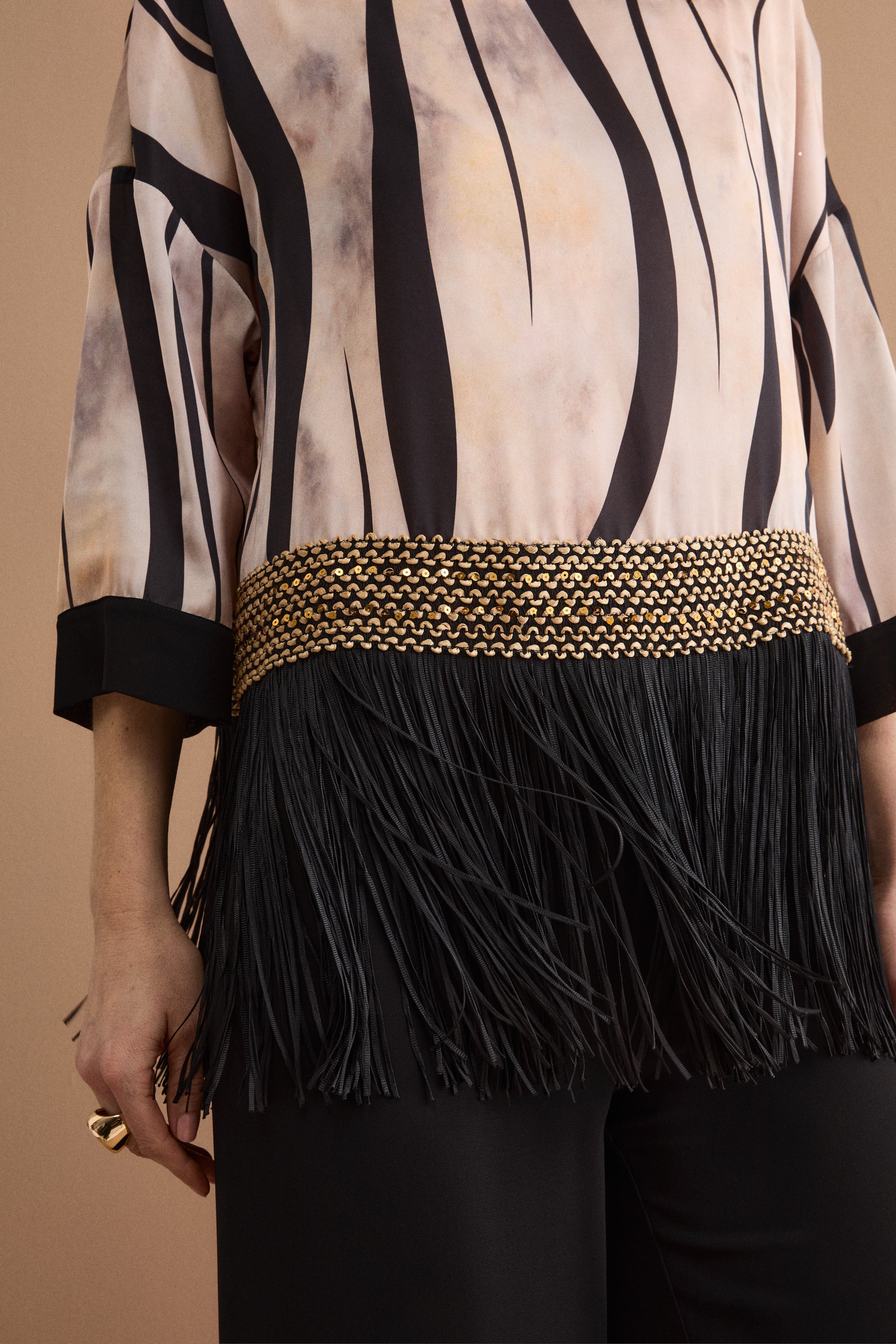Jacquard-Bluse mit Muster, Posamenten und Fransen - GOLDMUSTER
