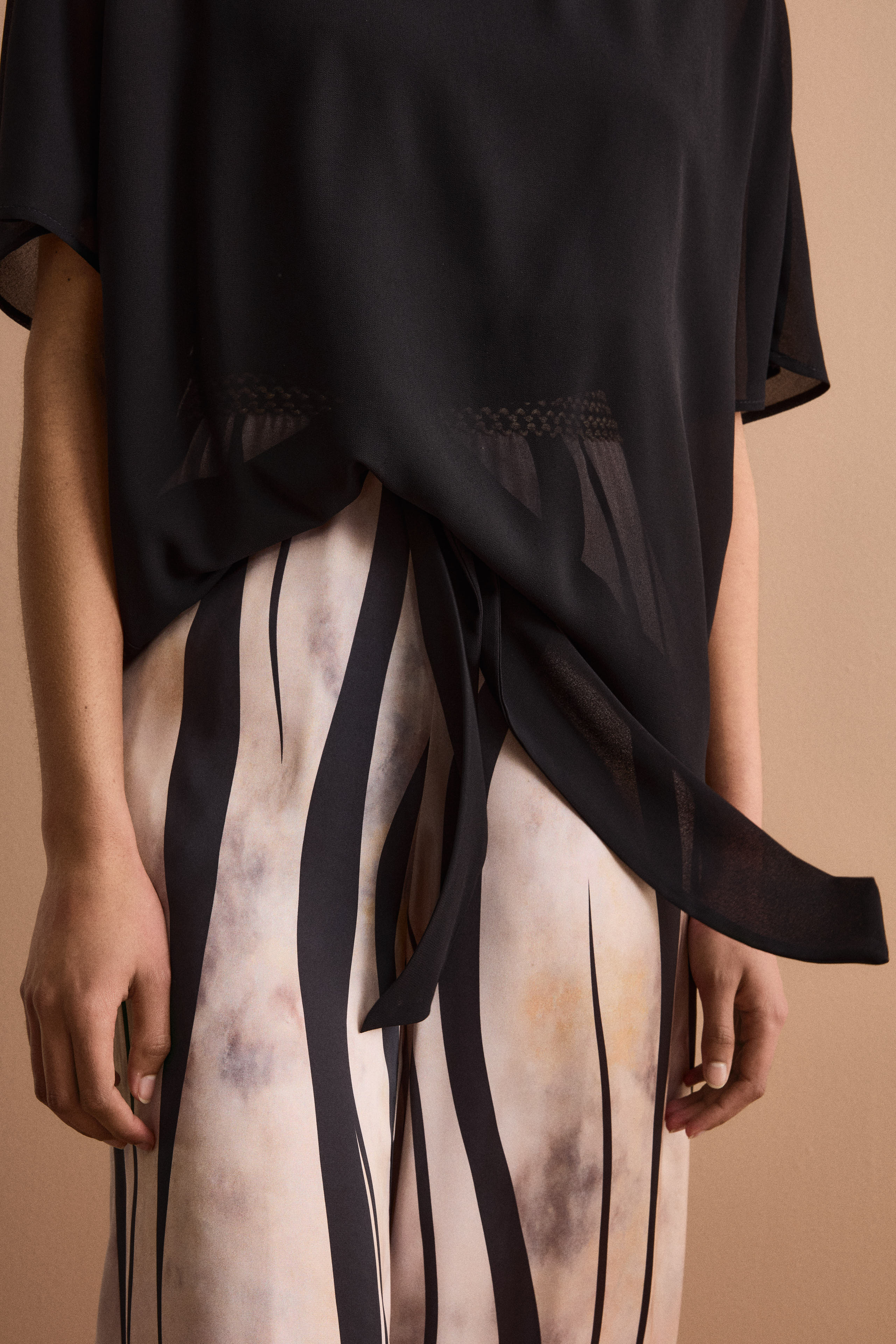 Blouse de Cérémonie en Georgette avec Nœud - NOIR