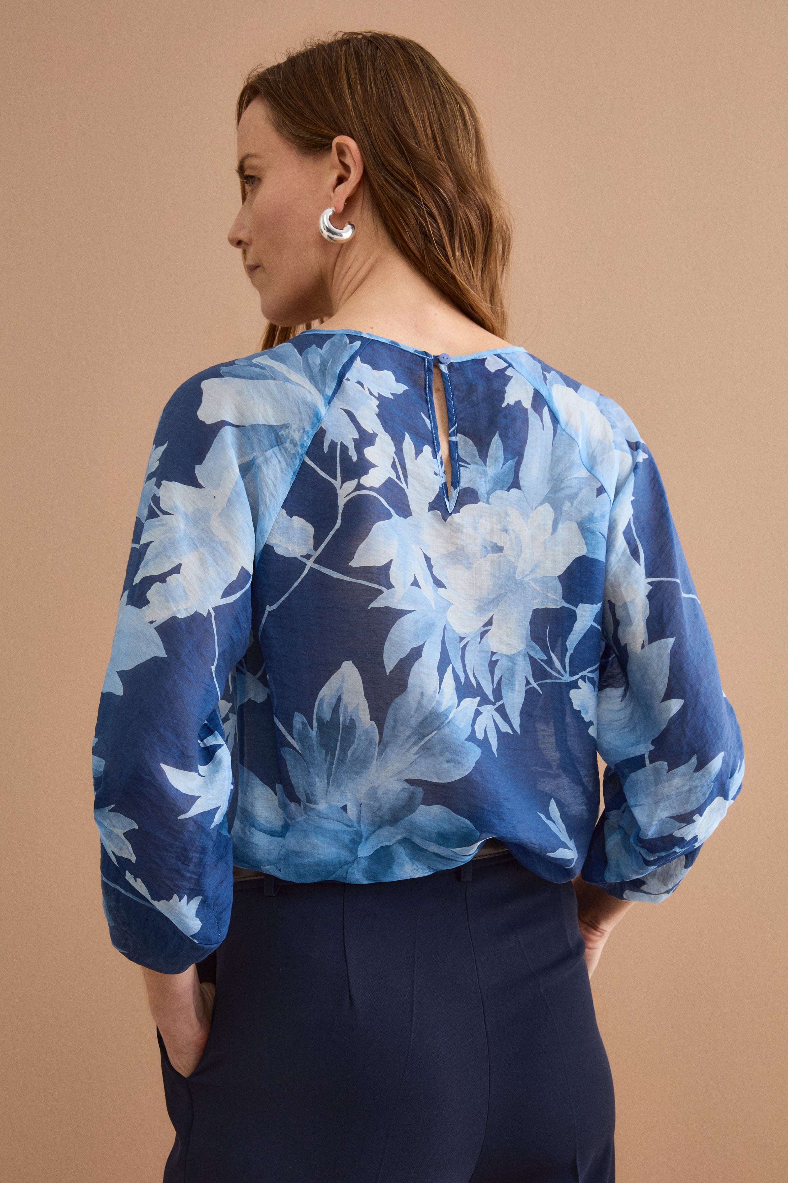 Tunique florale de cérémonie avec manches froncées - Motif bleu clair